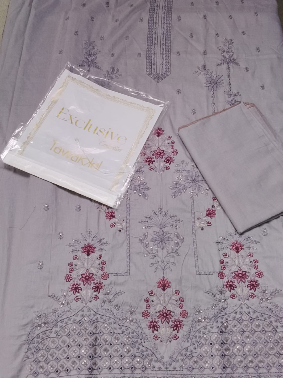 Tawakkal Original π―πΈ 2 Piece Embroidered Lawn Collection πΈ