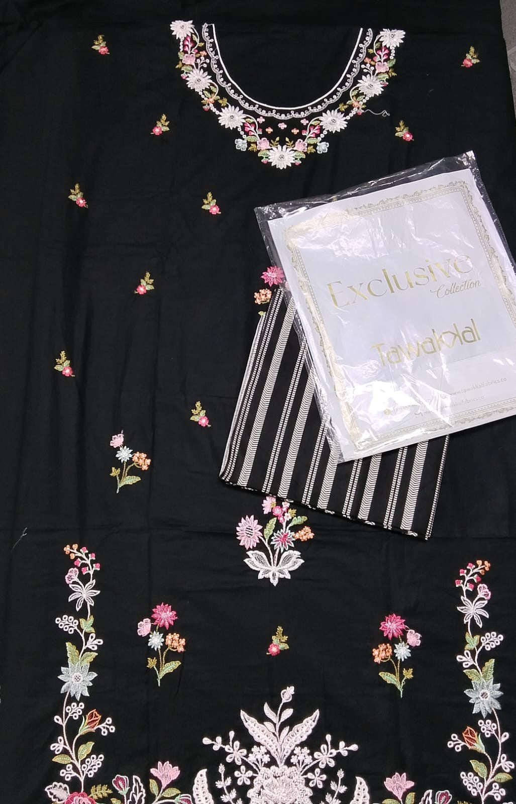 Tawakkal Original π―πΈ 2 Piece Embroidered Lawn Collection πΈ