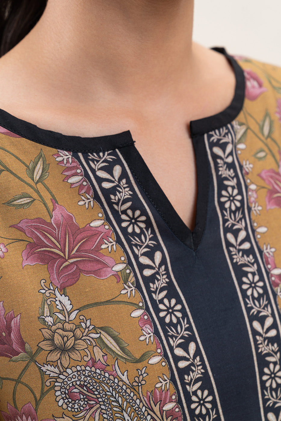 Beechtree Unstitched Lawn 3P β¨π