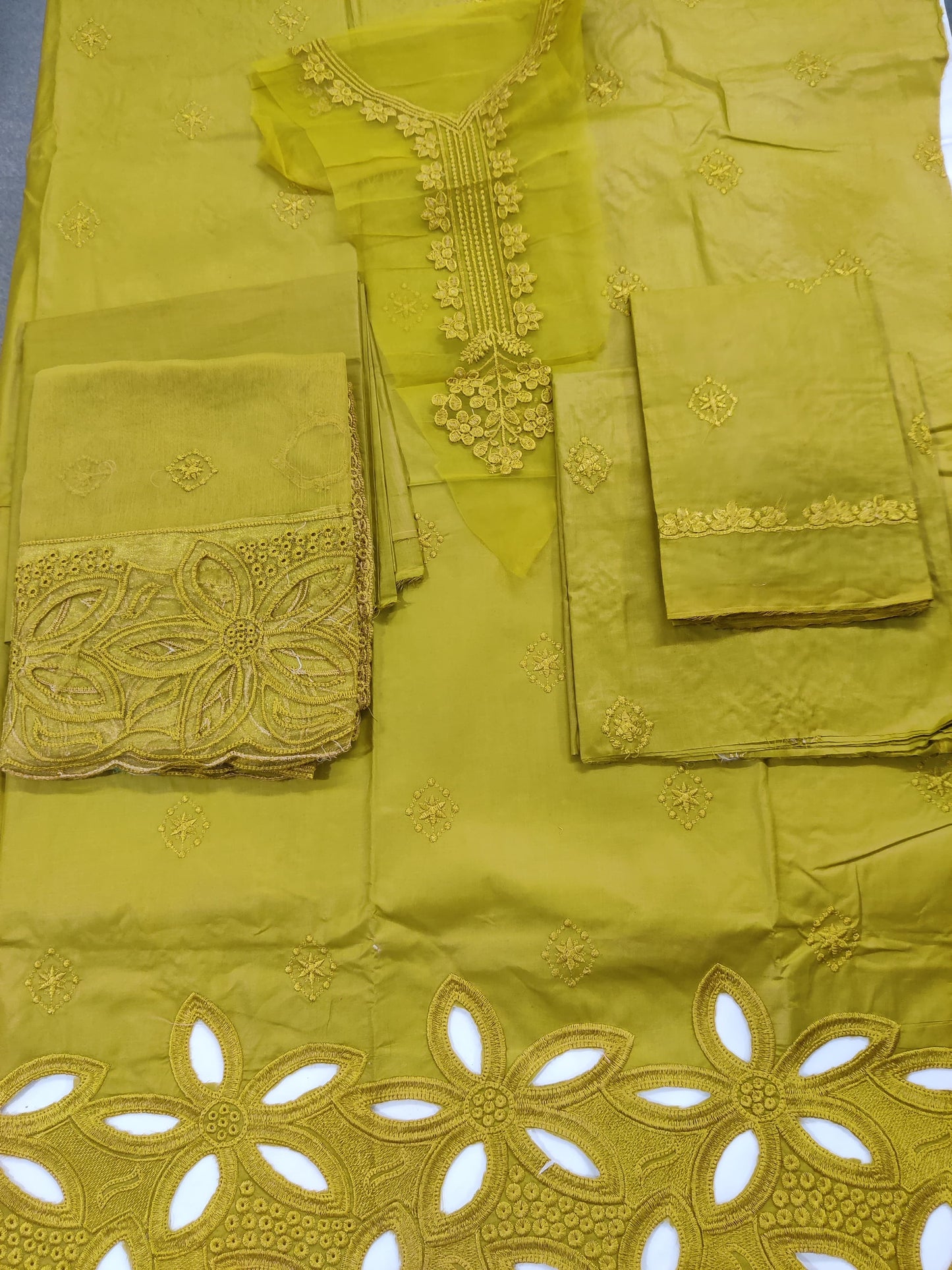 ✨ Noor e Nazar & Durr e Fisha Embroidered Collection ✨