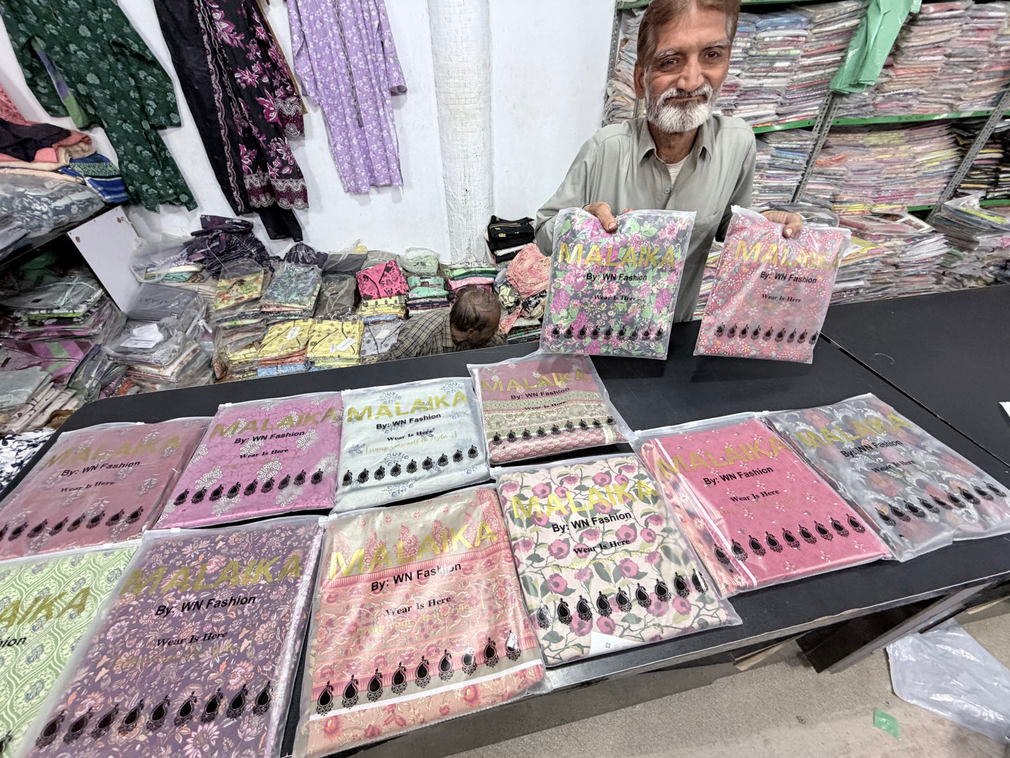 MALAIKA Unstitched Lawn 100% Original 3 PCs Suit In WHOLESALE PRICE π―β¨