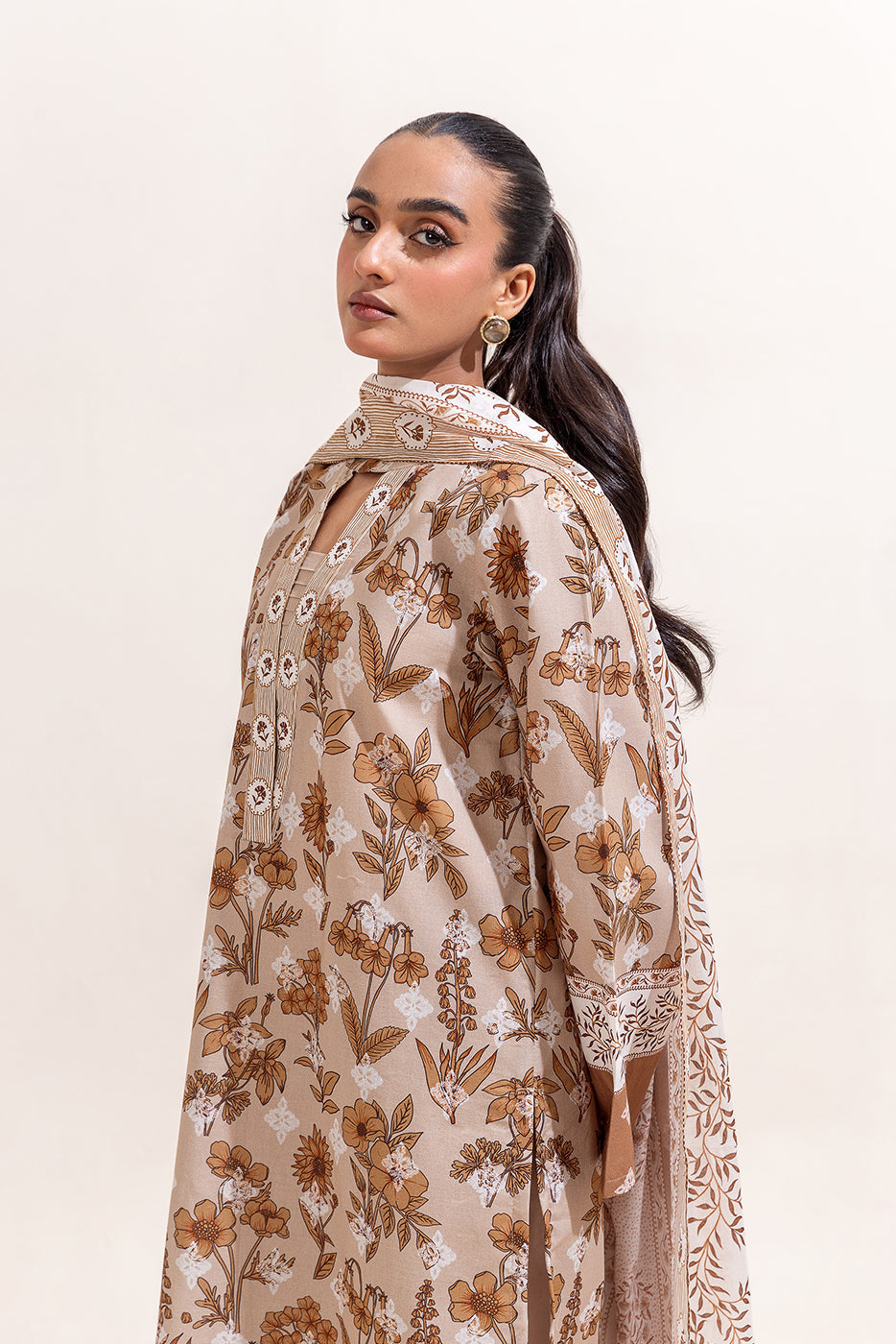 Beechtree Unstitched Lawn 3P β¨π