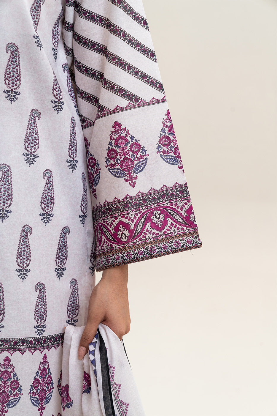 Beechtree Unstitched Lawn 3P β¨π