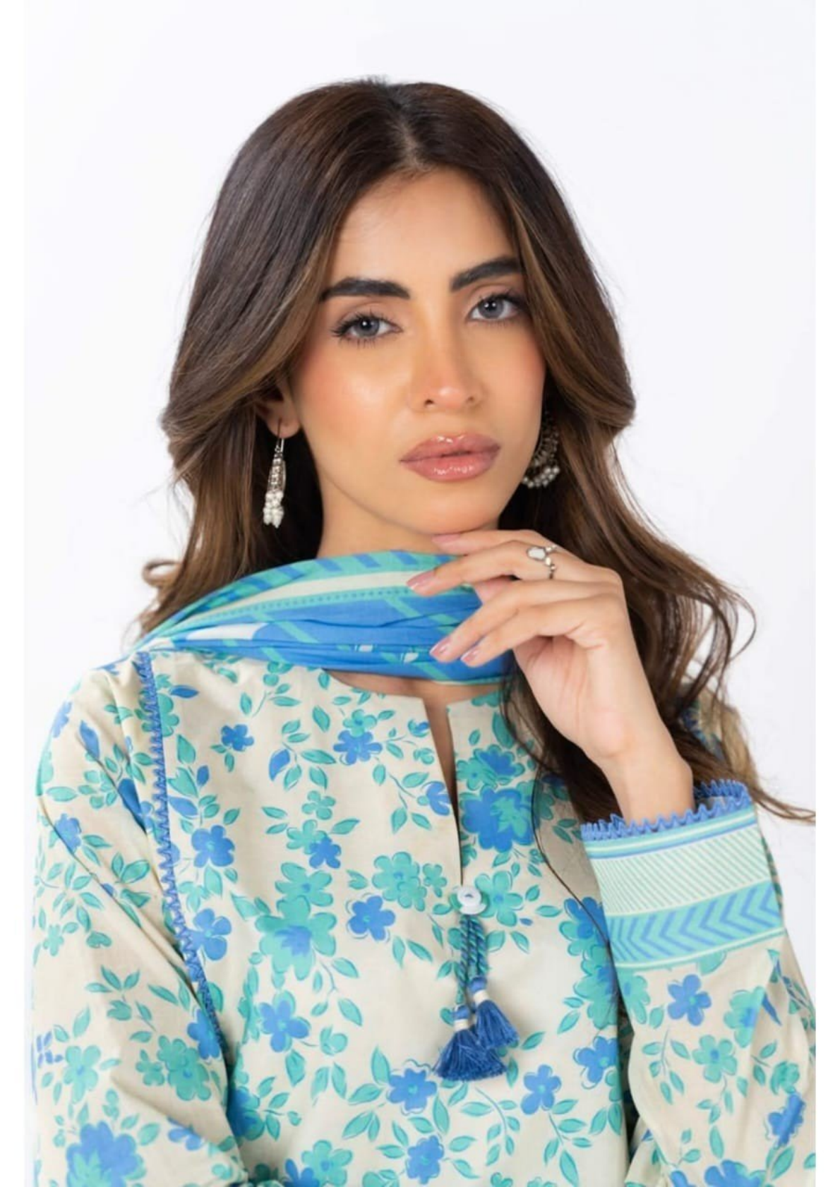Alkaram Digital Printed Lawn 3 Piece 😉🧡