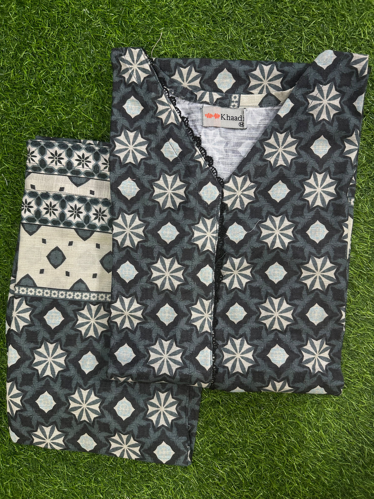 Khaadi Gery Stitch 2Pcs