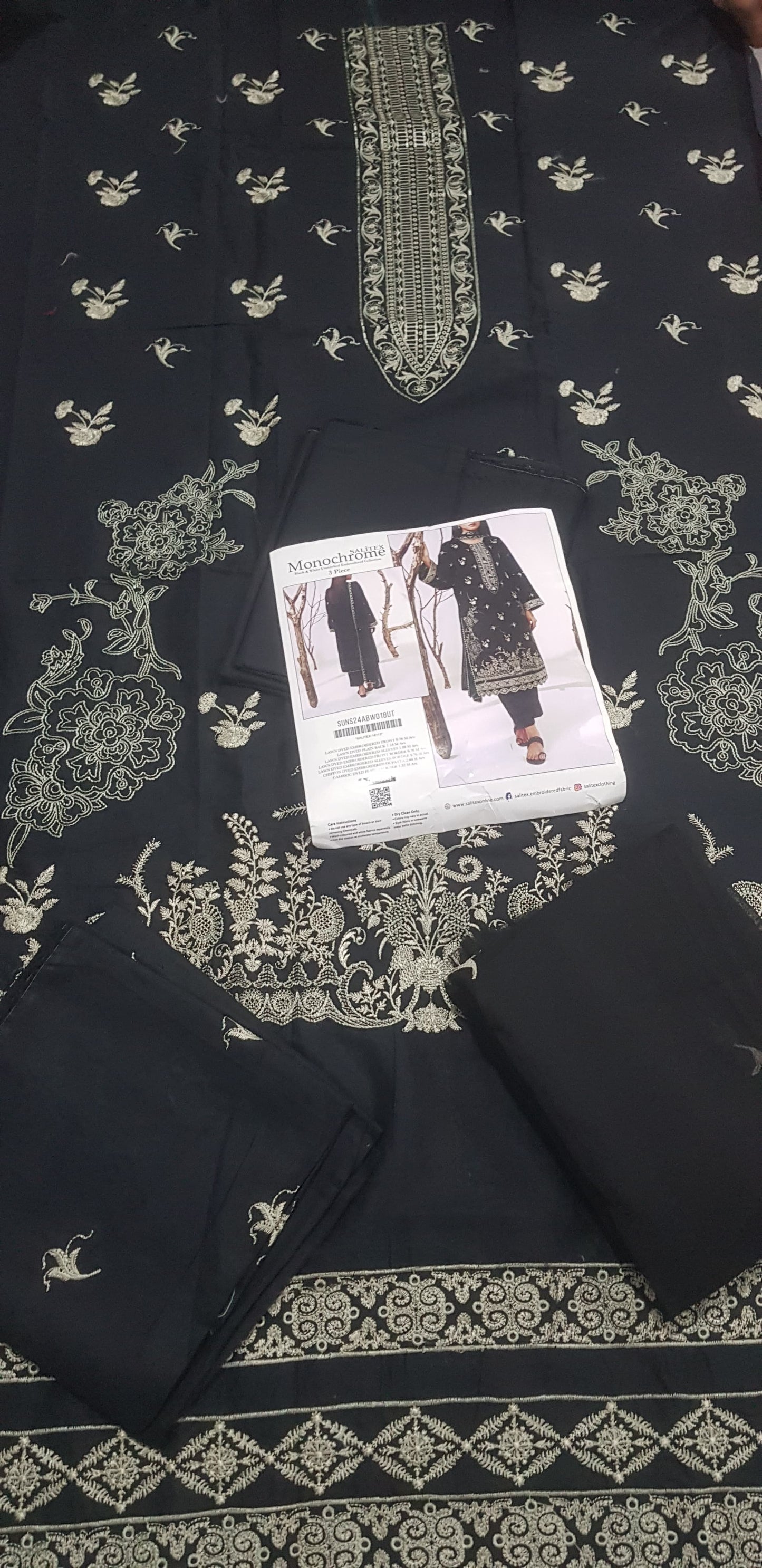 SALITEX MONOCHROME EMBROIDERED LAWN SUIT 🖤