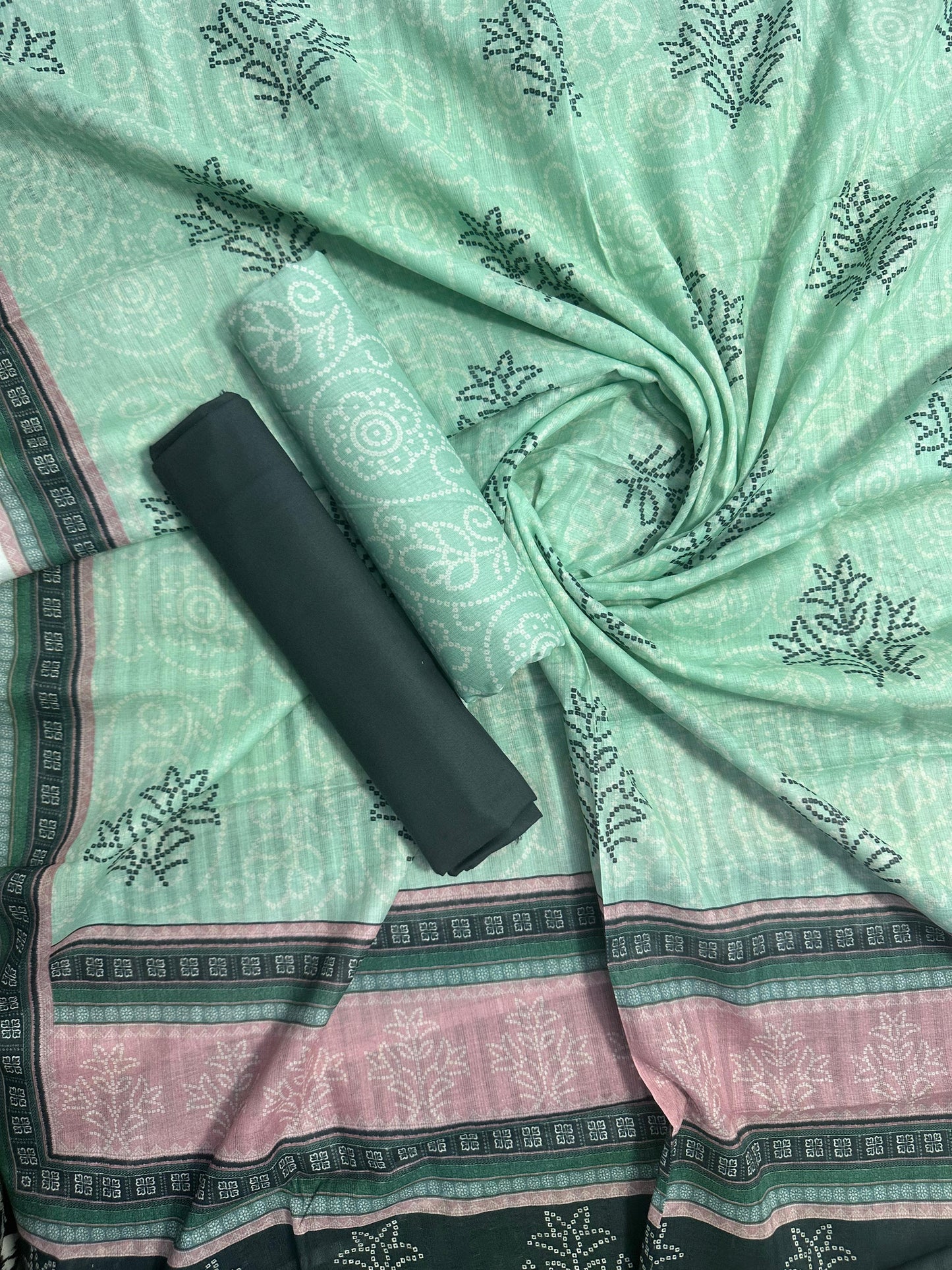 ZAMAN D-30 PRINTED UNSTITCHED 3PCS COLLECTION