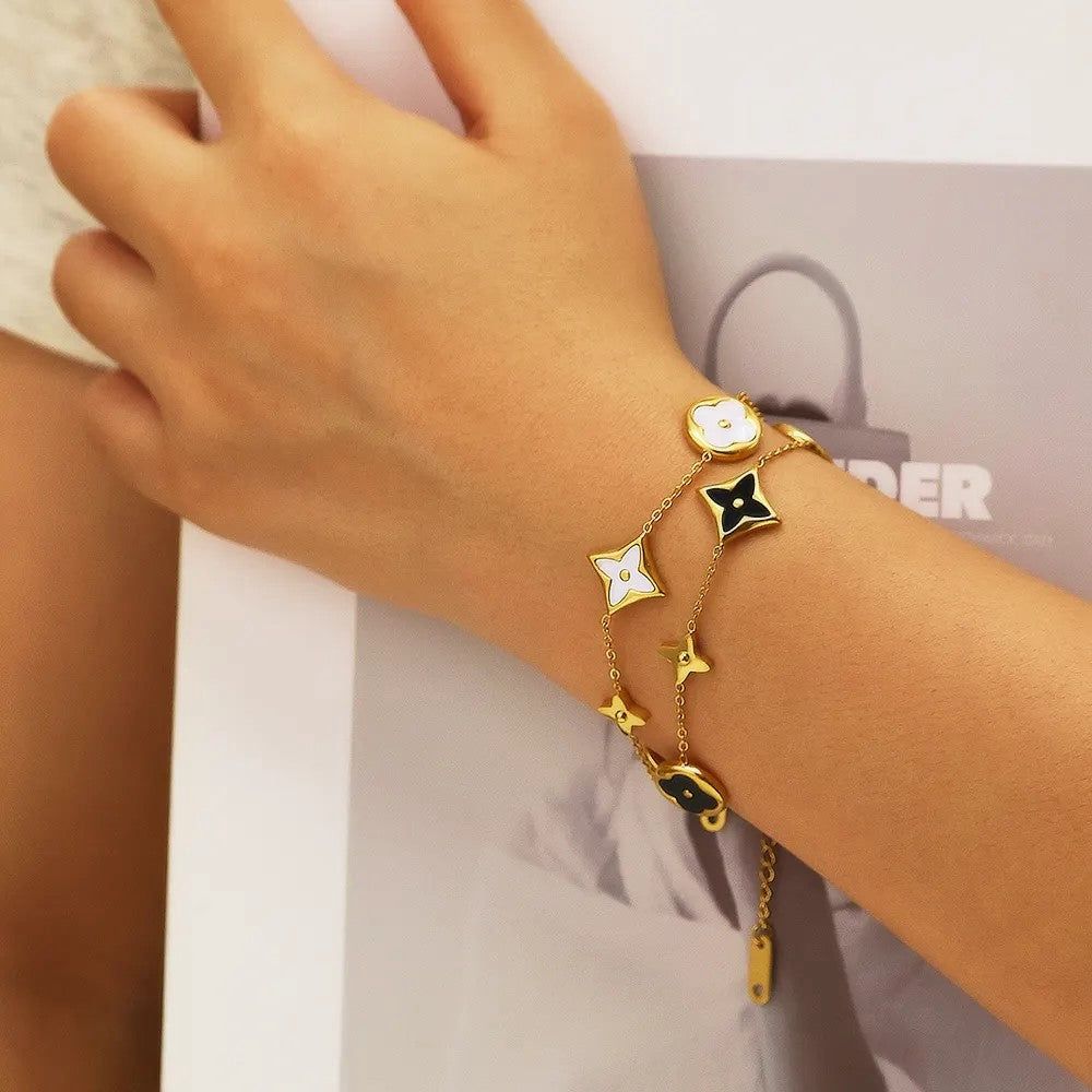 Stainless Steel Vintage Clover Bracelet 🍀♥️