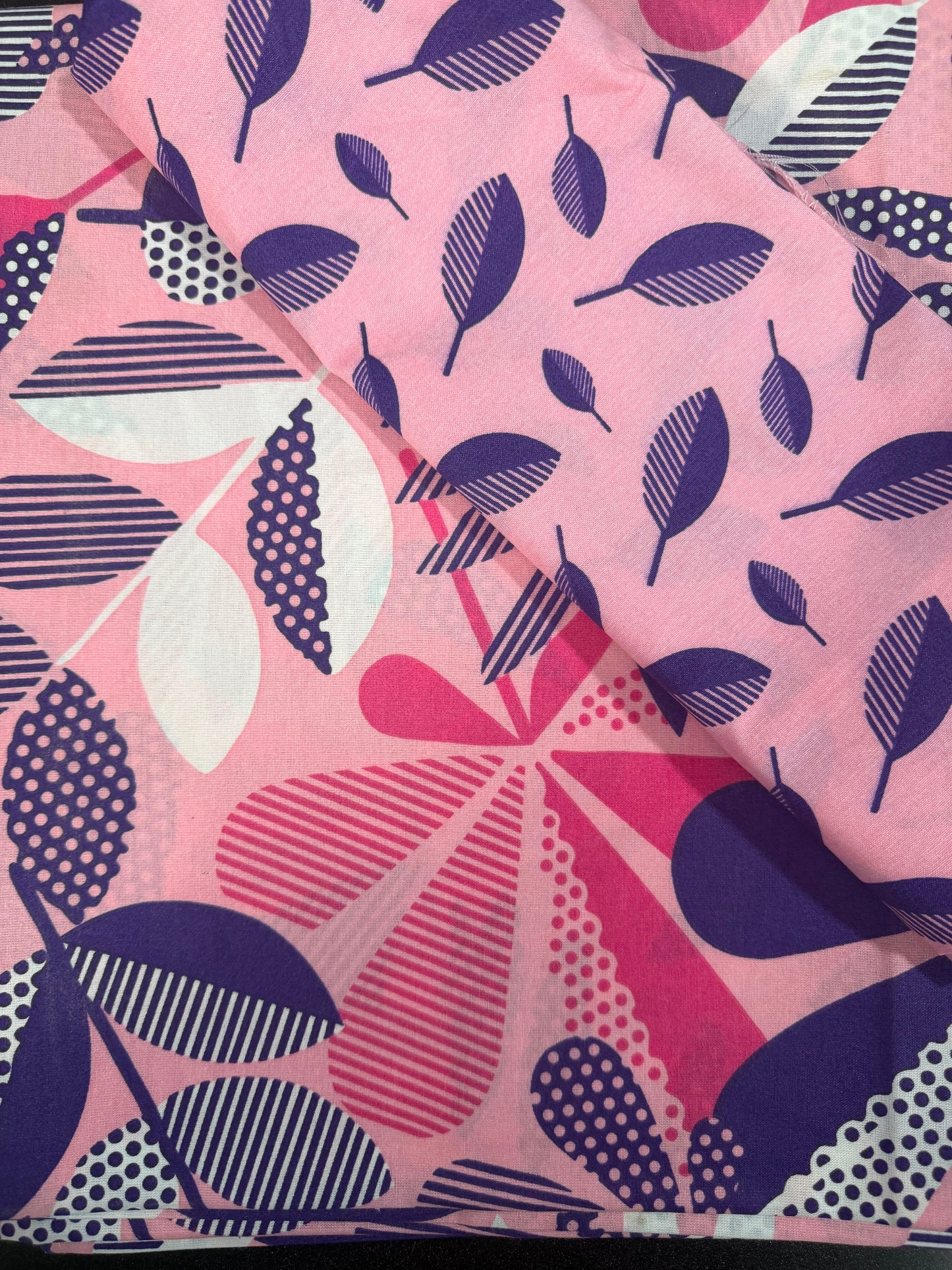 Salonika Pink-Navy Double Bed Bedsheets