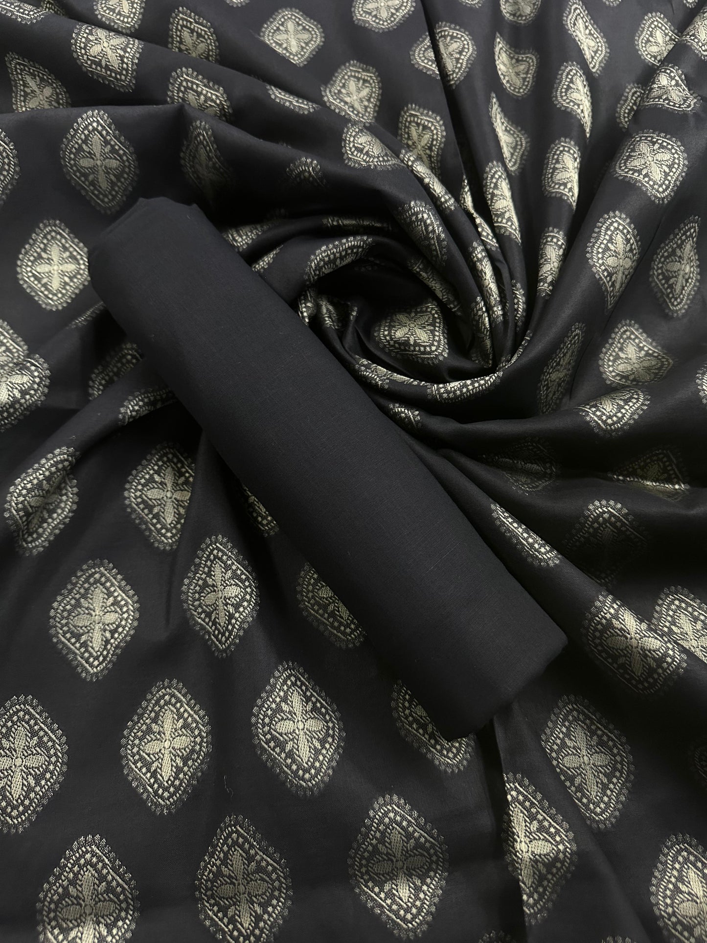 Sana Safinaz Black Jacquard 2 Pcs
