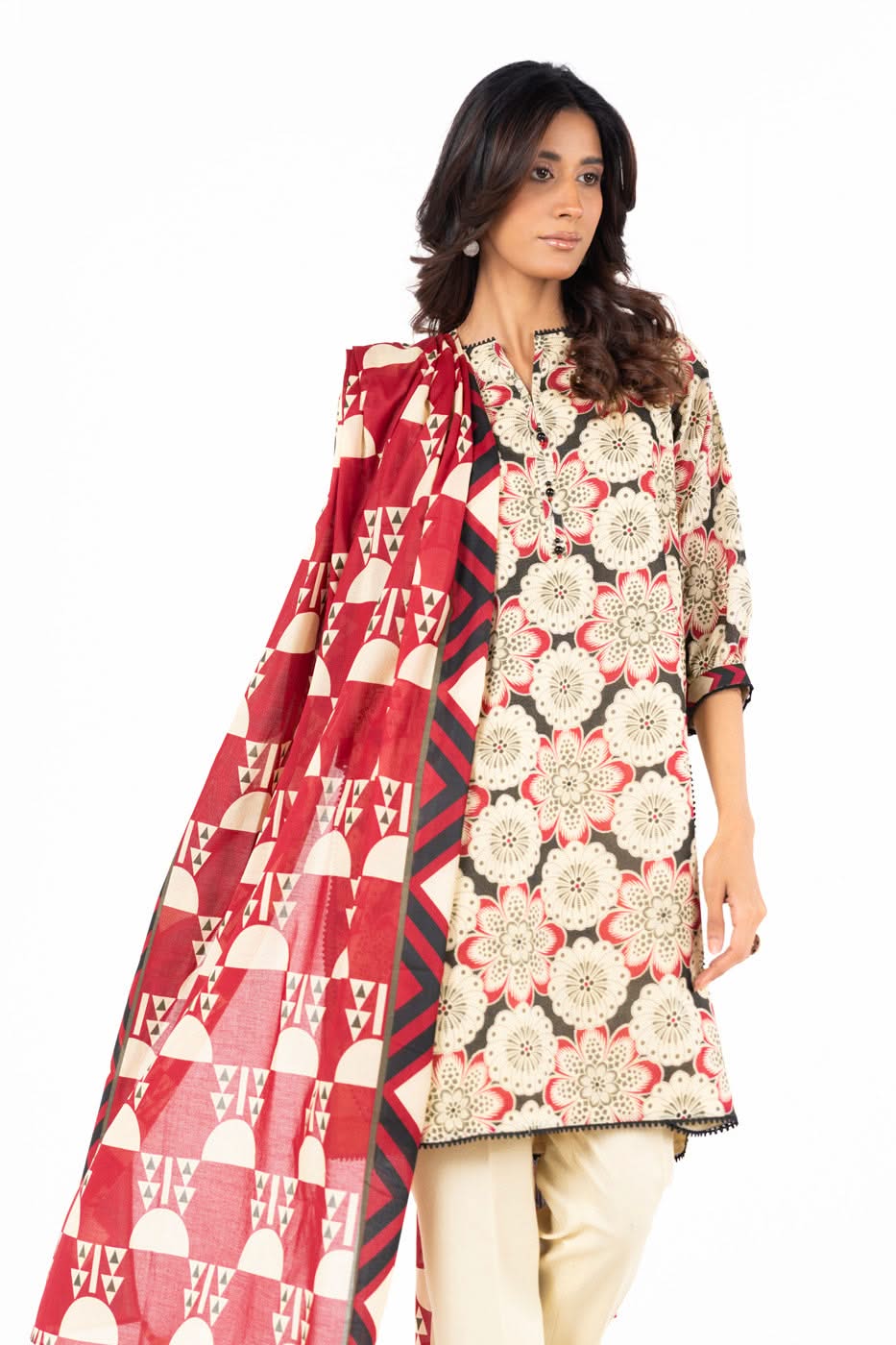 Alkaram Digital Printed Lawn 3 Piece ๐๐งก
