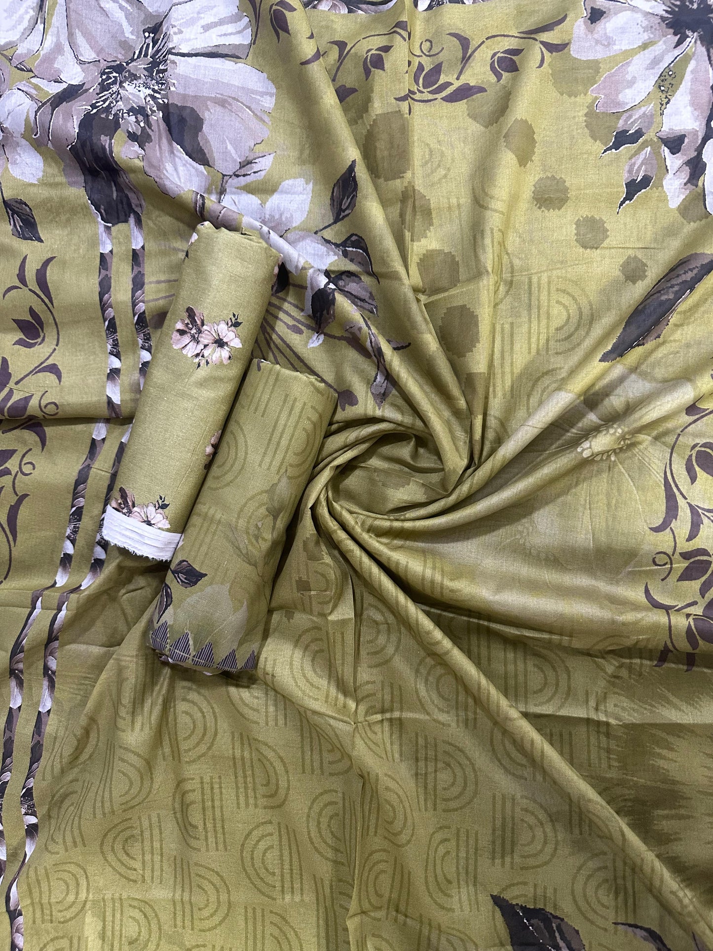 Five Star Classic D-3 โ 3PCS Unstitched Lawn Collection