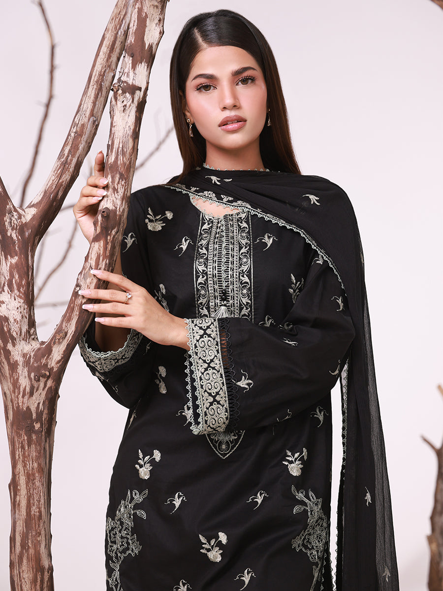 SALITEX MONOCHROME EMBROIDERED LAWN SUIT 🖤
