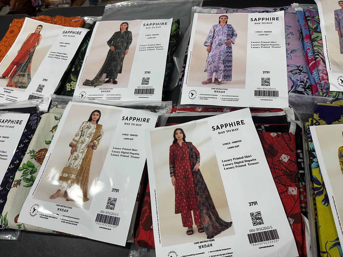 SAPPHIRE Lawn Unstitched 3 Pieces in Wholesale Price π₯π§‘