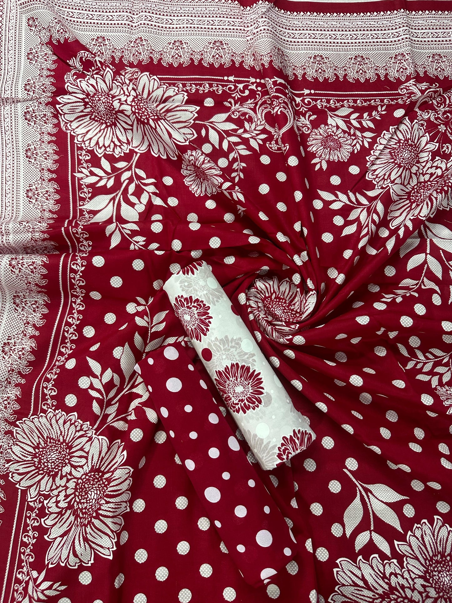 Five Star Classic D-21 โ 3PCS Unstitched Lawn Collection
