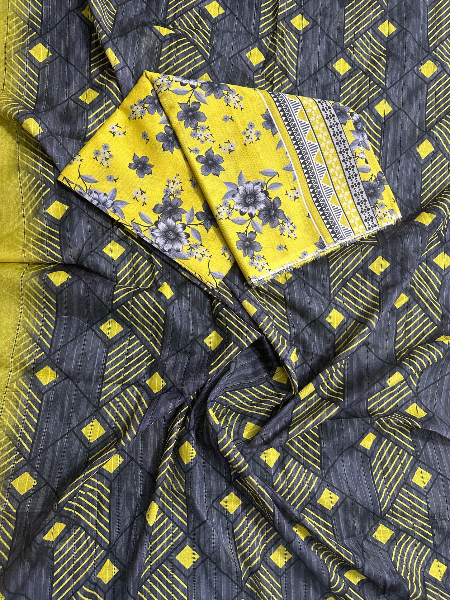 π₯ Hafiz Bandora π₯
π Premium Luxury Lawn Collection 2026 π
The Essence of Grace & Grandeur β¨