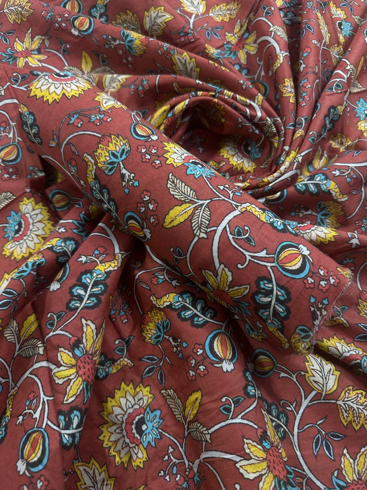 Mi Creation By Dr.Haris Maroon Lawn 2Pcs