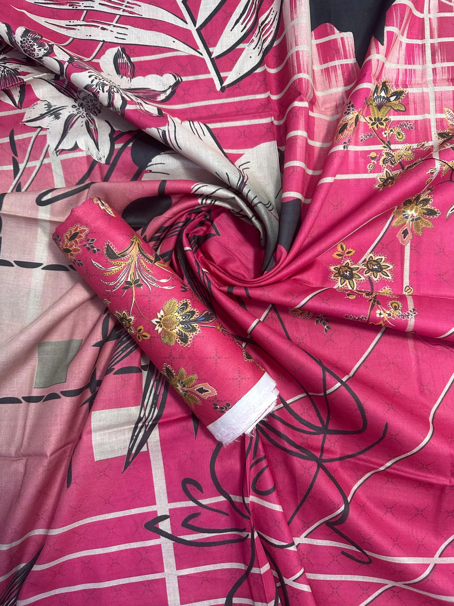 Baroque Pink (S+D) 2 PCs Unstitched Lawn Collection