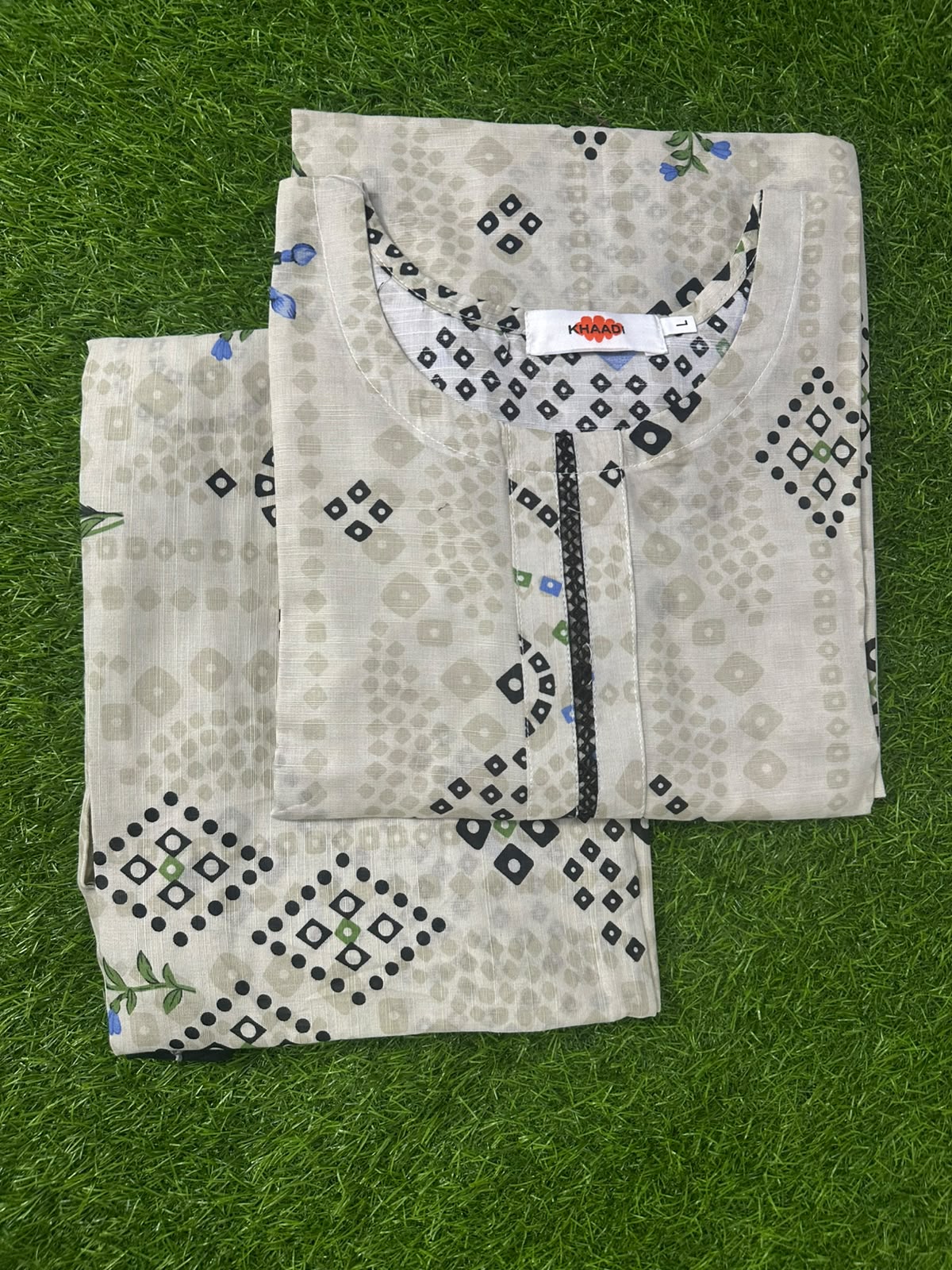 Khaadi Khaddar Pista 2Pcs