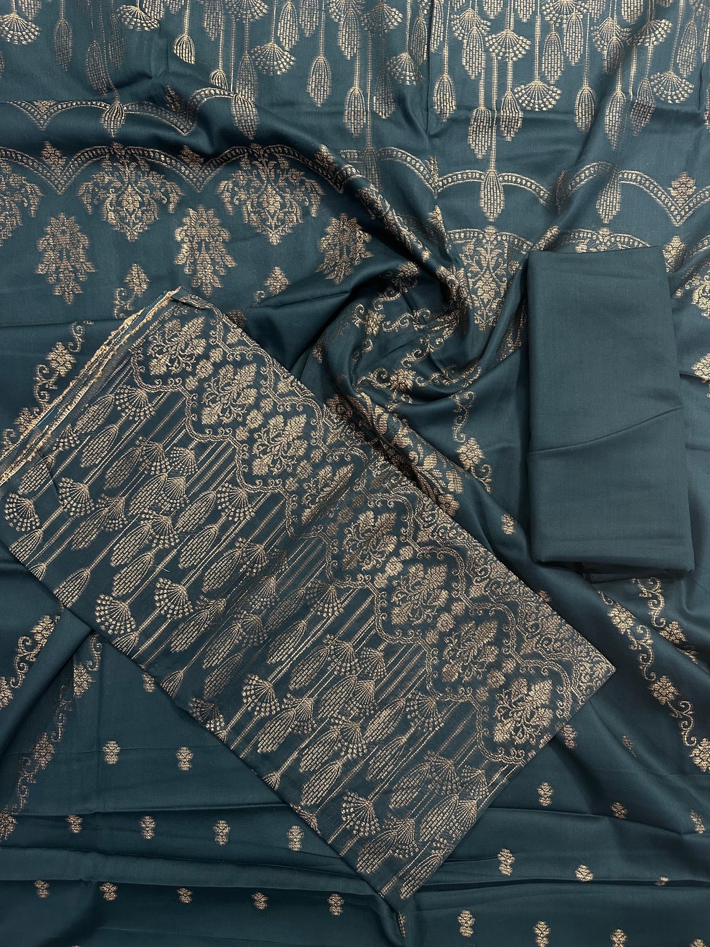 Tawakkal Unstitched Jacquard 3-Piece Collection