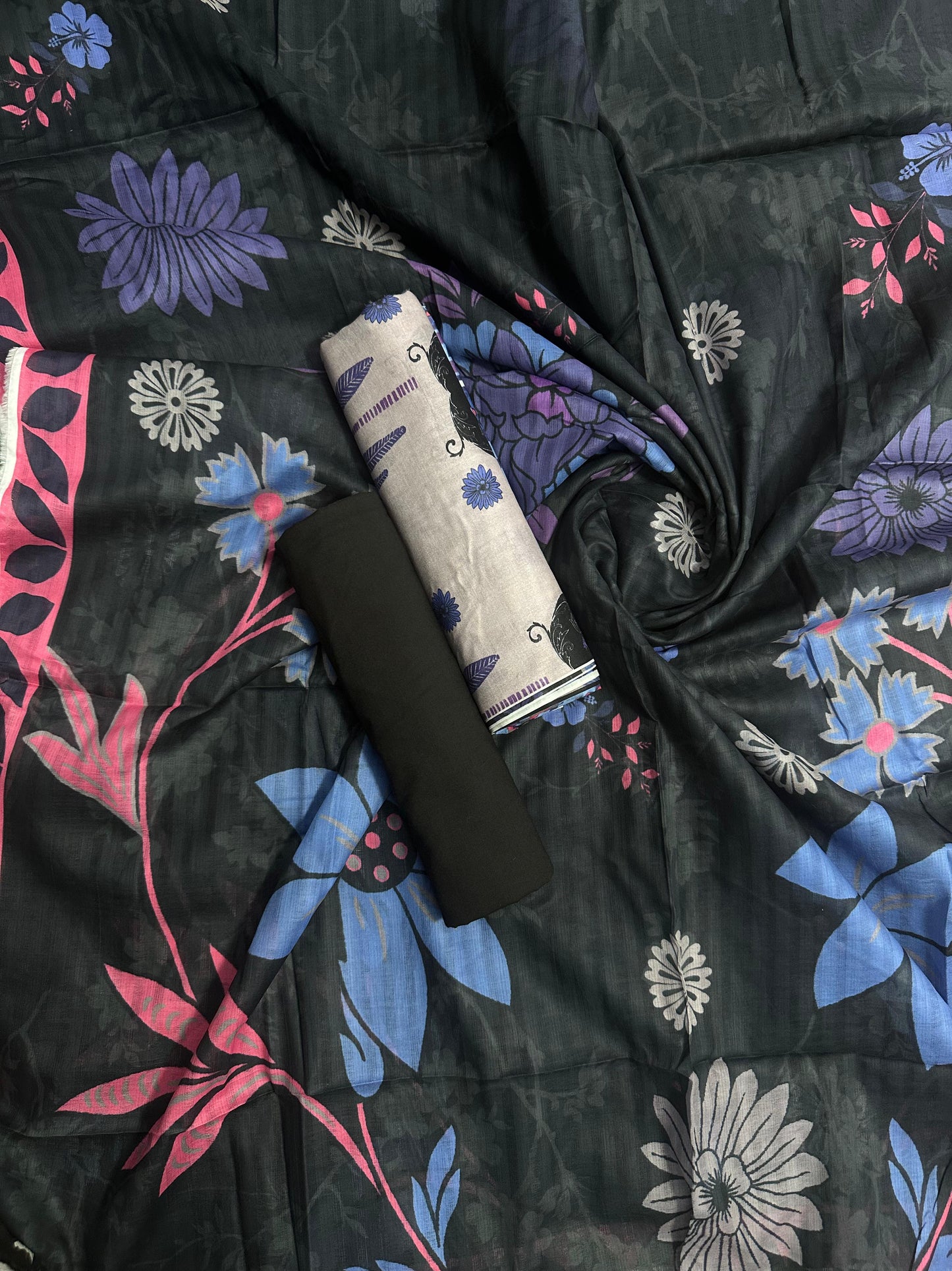 ZAMAN D-03 PRINTED UNSTITCHED 3PCS COLLECTION