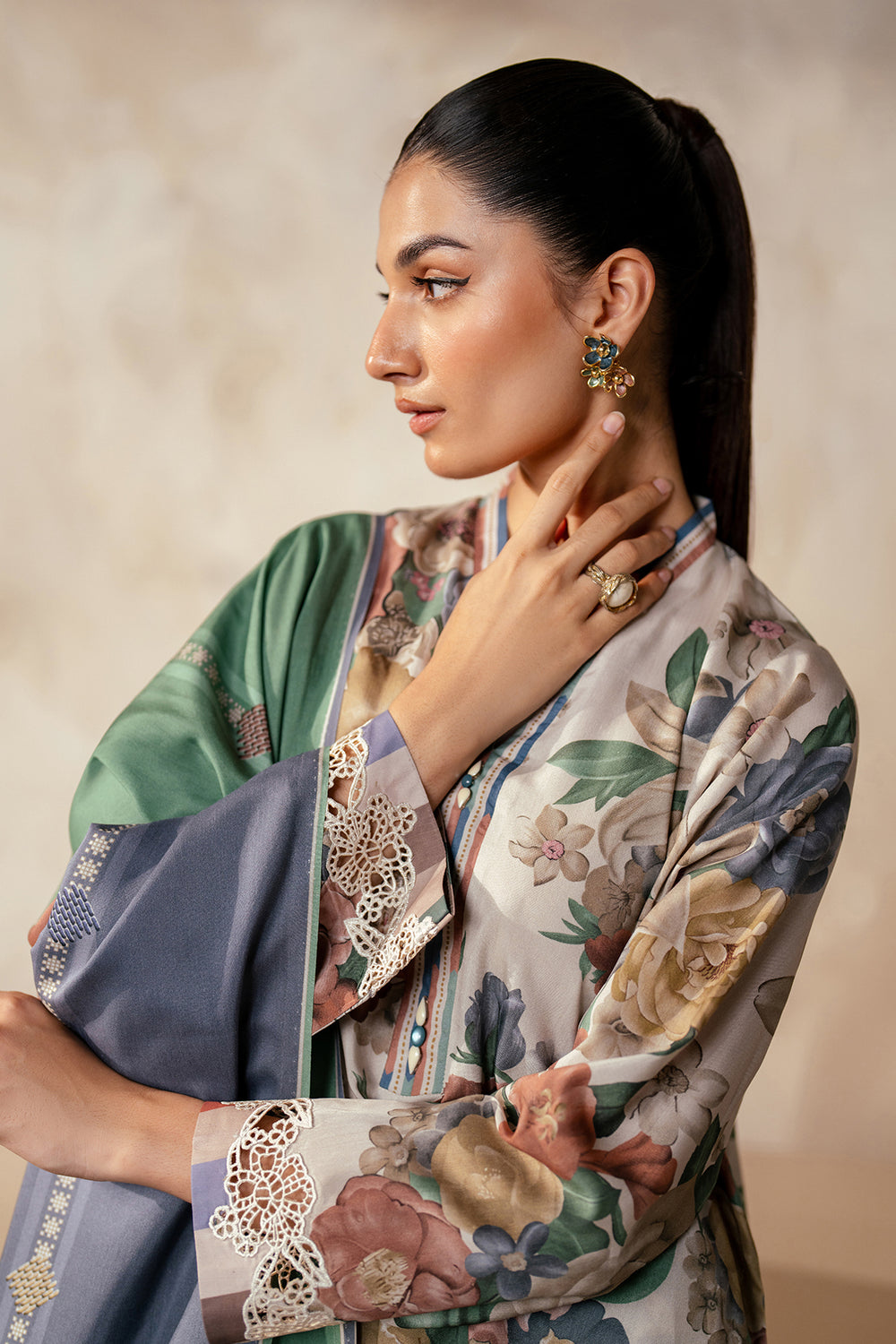 Buy Maria.B Randomly in Wholesale 🔥 Unstitched Without Choice Printed 3 Piece 🥳 Soft Lawn 😍 Same Print Shirt Trouser in Wholesale ✅🌟🎉