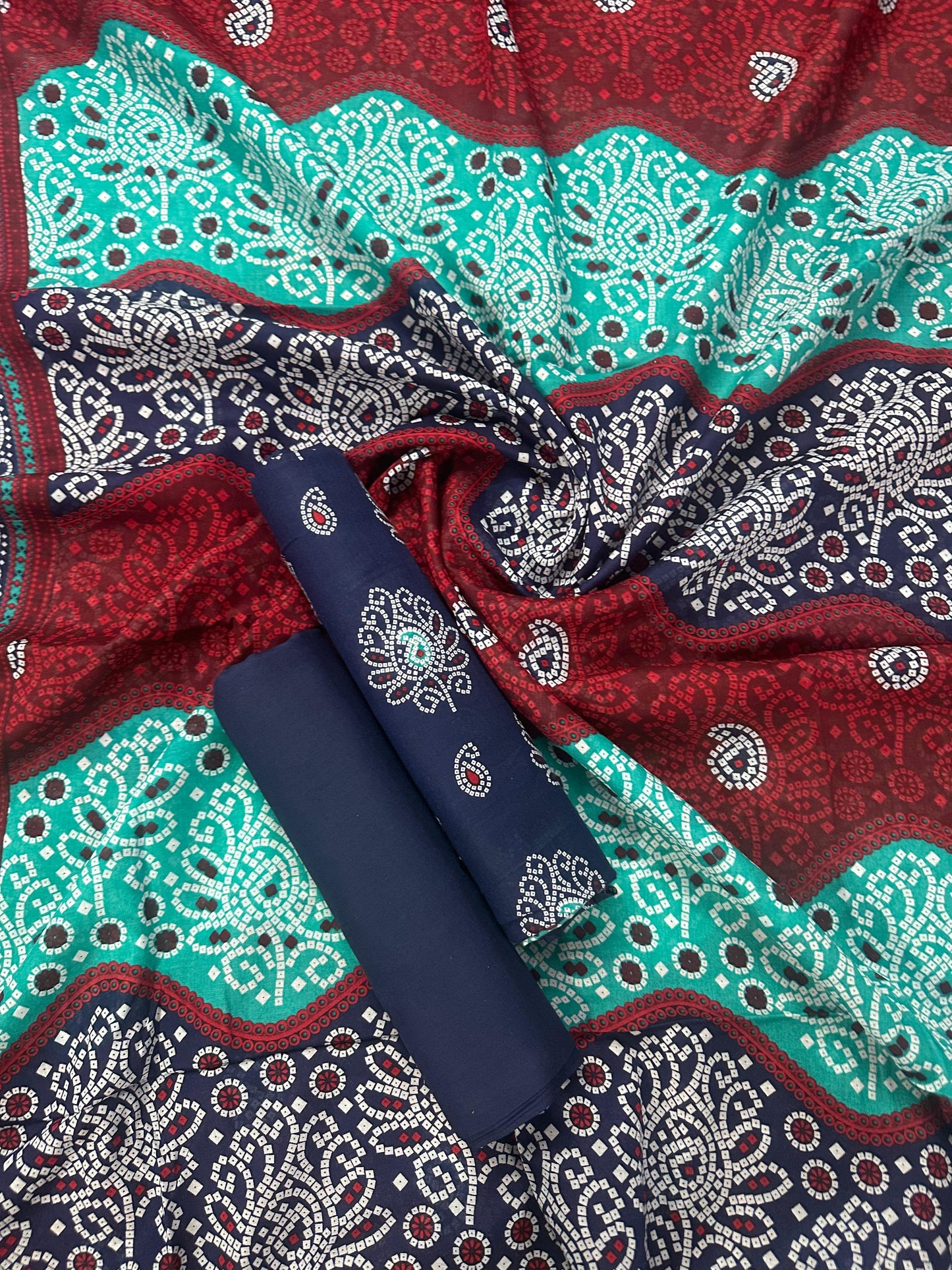Five Star Classic D-32 โ 3PCS Unstitched Lawn Collection