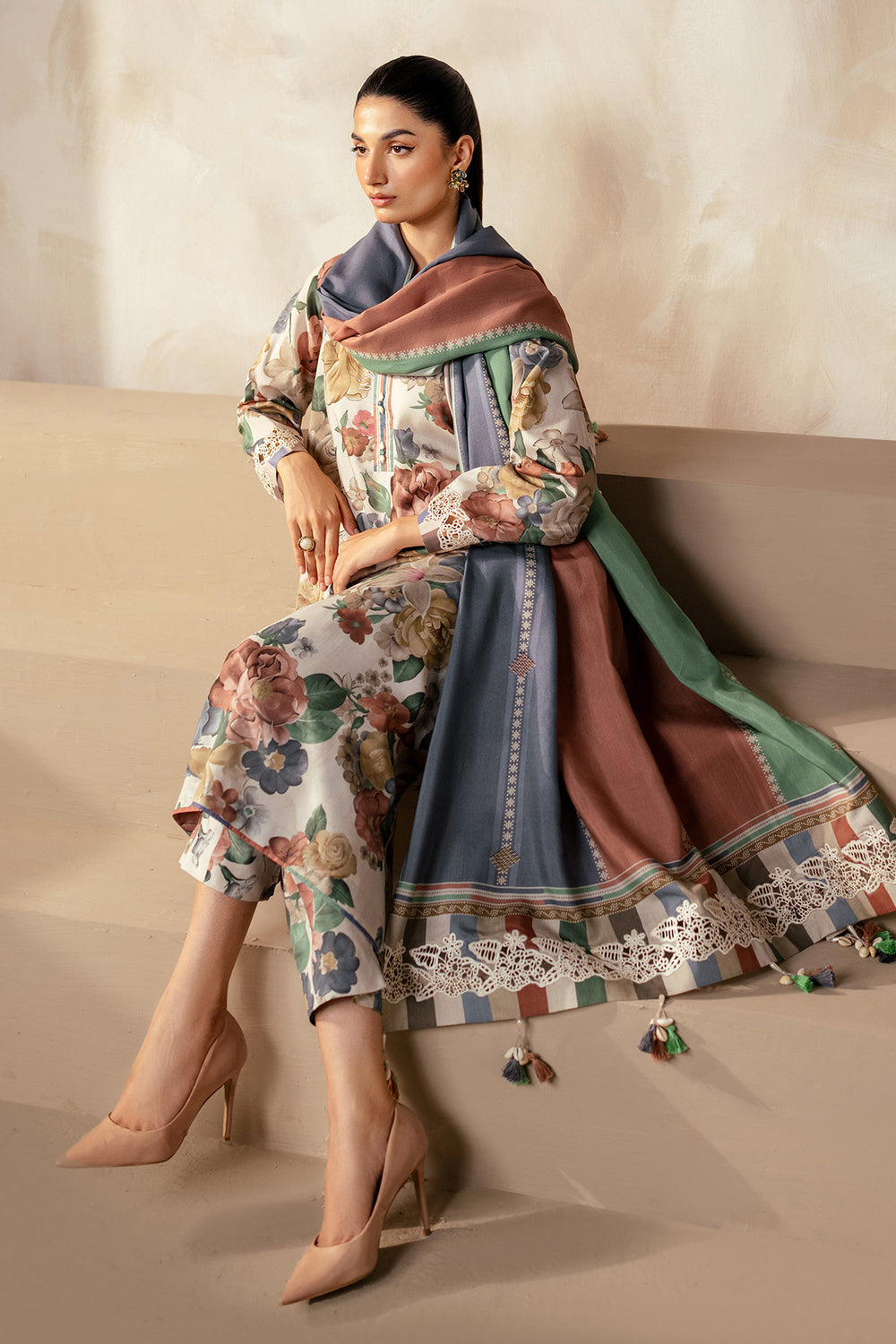 Buy Maria.B Randomly in Wholesale 🔥 Unstitched Without Choice Printed 3 Piece 🥳 Soft Lawn 😍 Same Print Shirt Trouser in Wholesale ✅🌟🎉