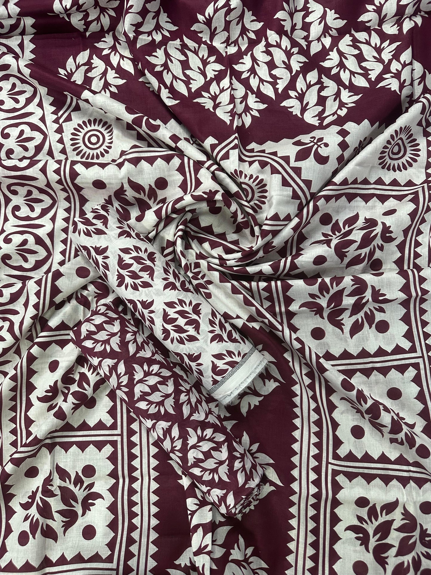 Five Star Classic D-8 โ 3PCS Unstitched Lawn Collection