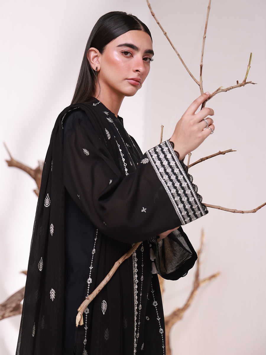SALITEX MONOCHROME EMBROIDERED LAWN SUIT 🖤