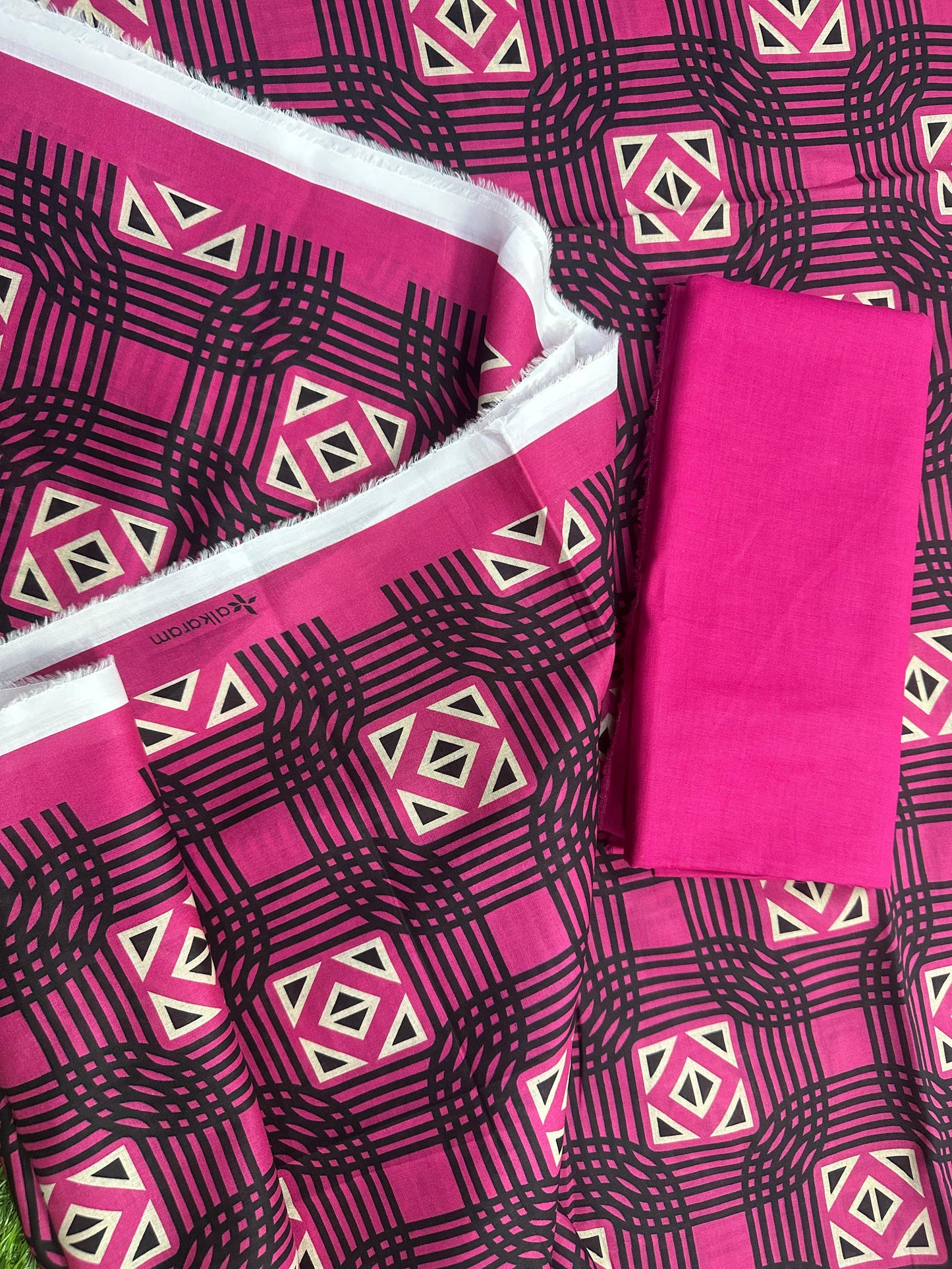 Alkaram Studio Presents – 2PC Collection S+T D#03
