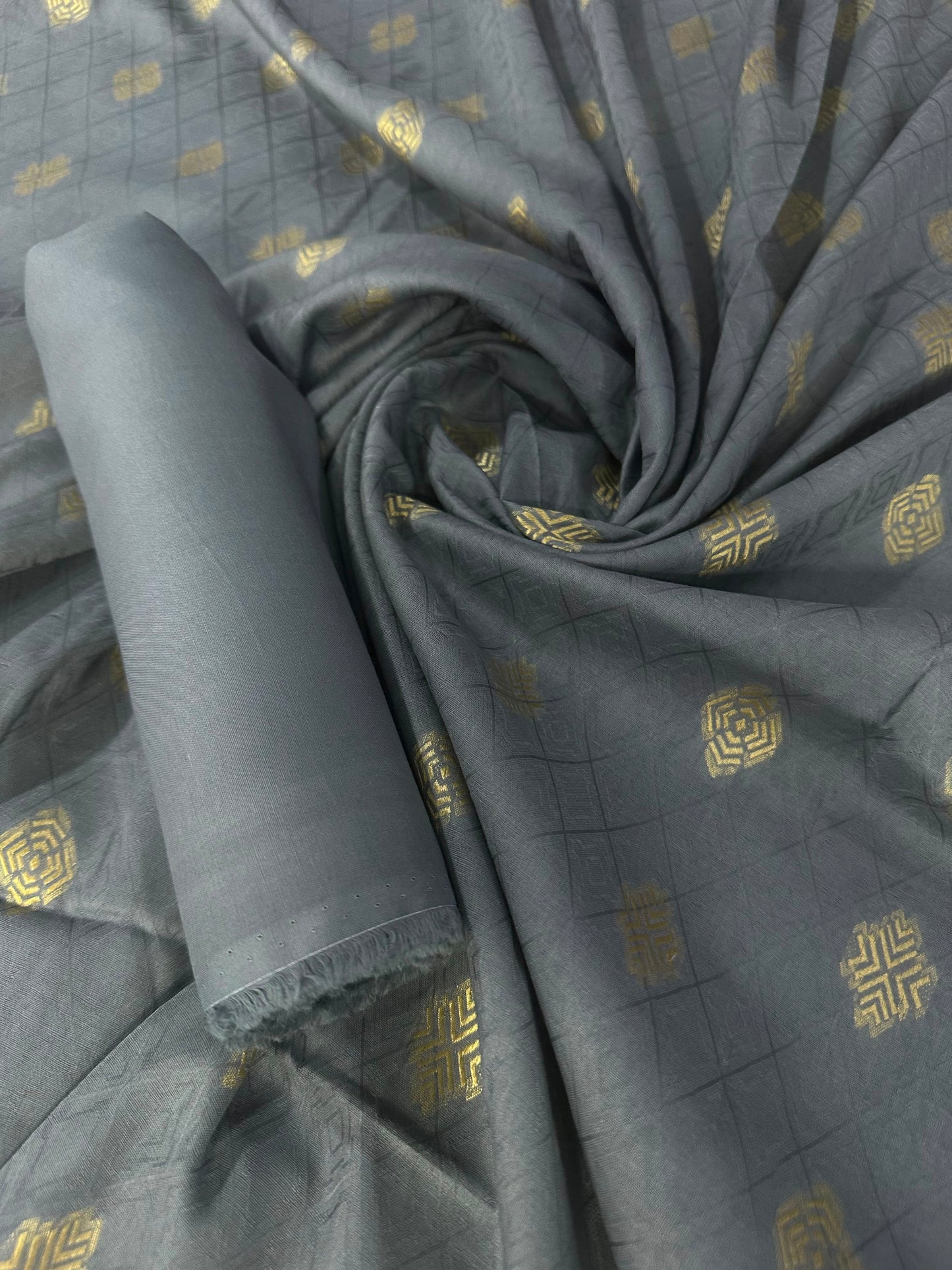 Jacquard Grey Lawn 2 Pcs Collection