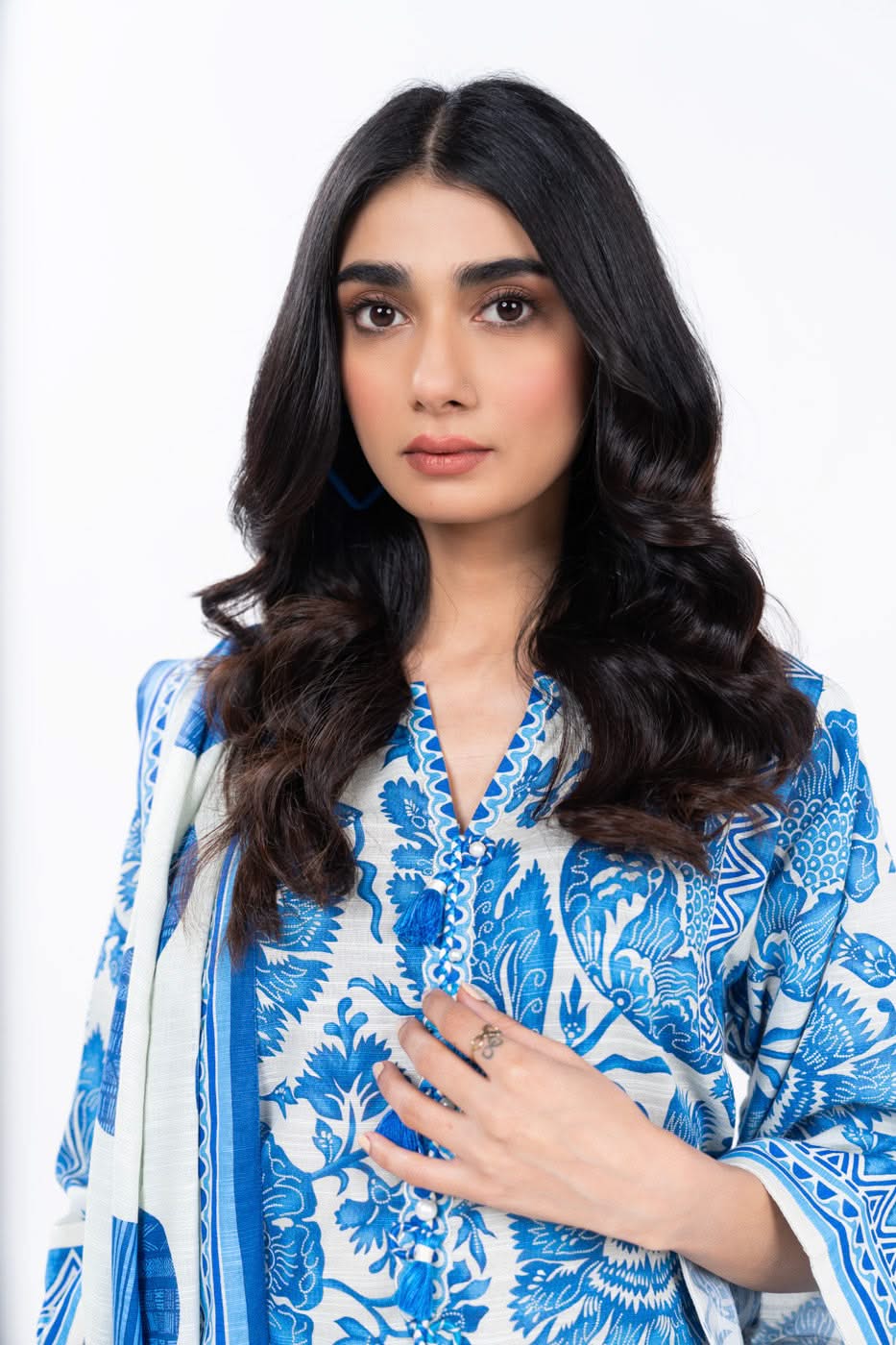 Alkaram Digital Printed Lawn 3 Piece 😉🧡