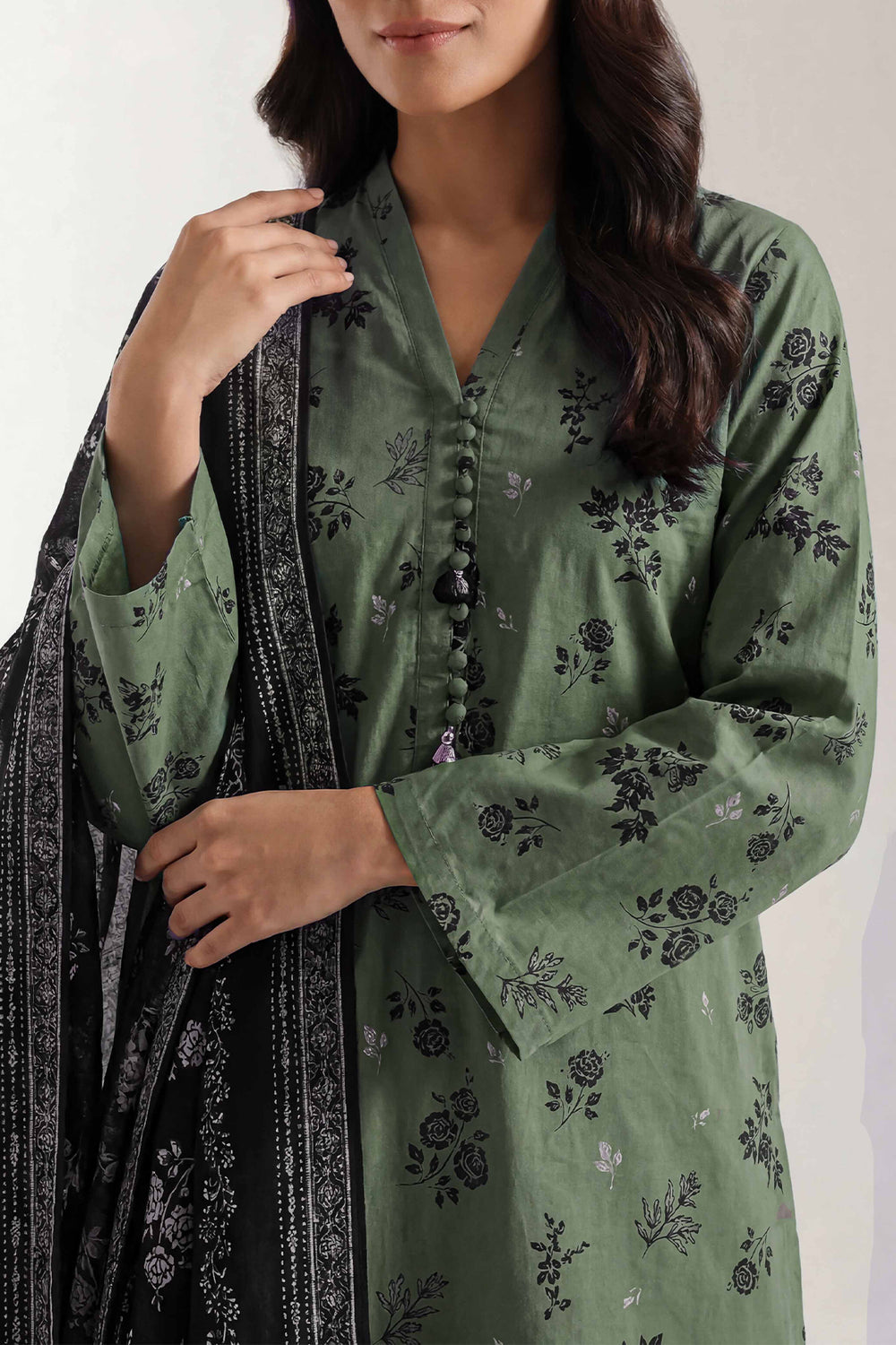 SAYA D.C:-U01-26152-P02A - 3 Piece Printed Lawn Collection