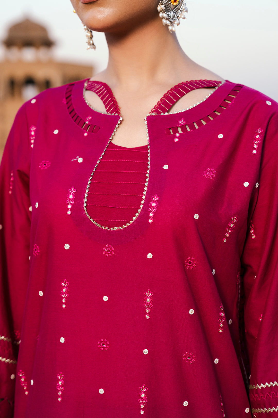 ๐น ZELLBURY MAROON CLASSIC โ WUS25E30824 ๐น
ย