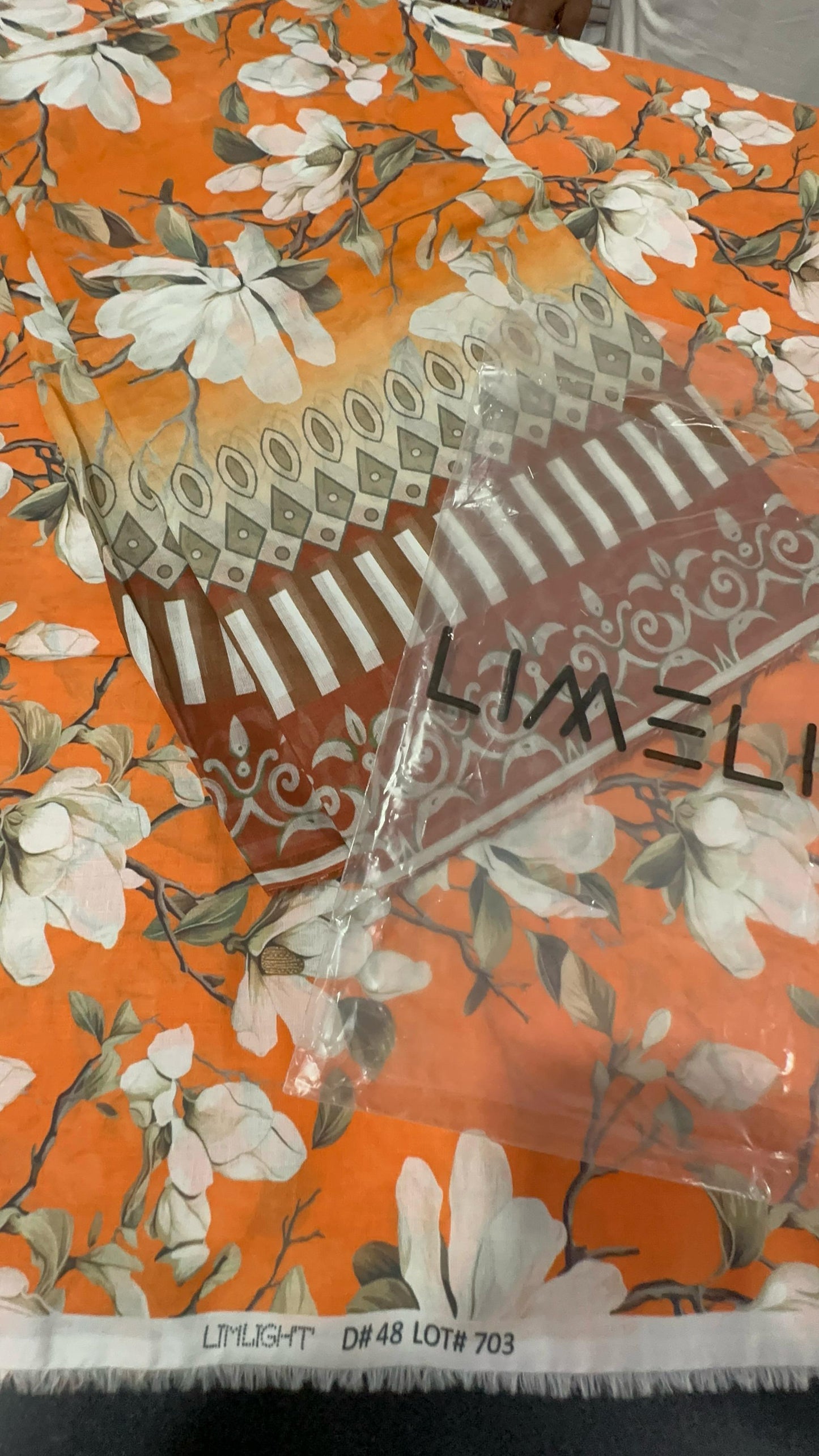 Limelight Shirt Dupatta Lawn 2Pcs 🔥