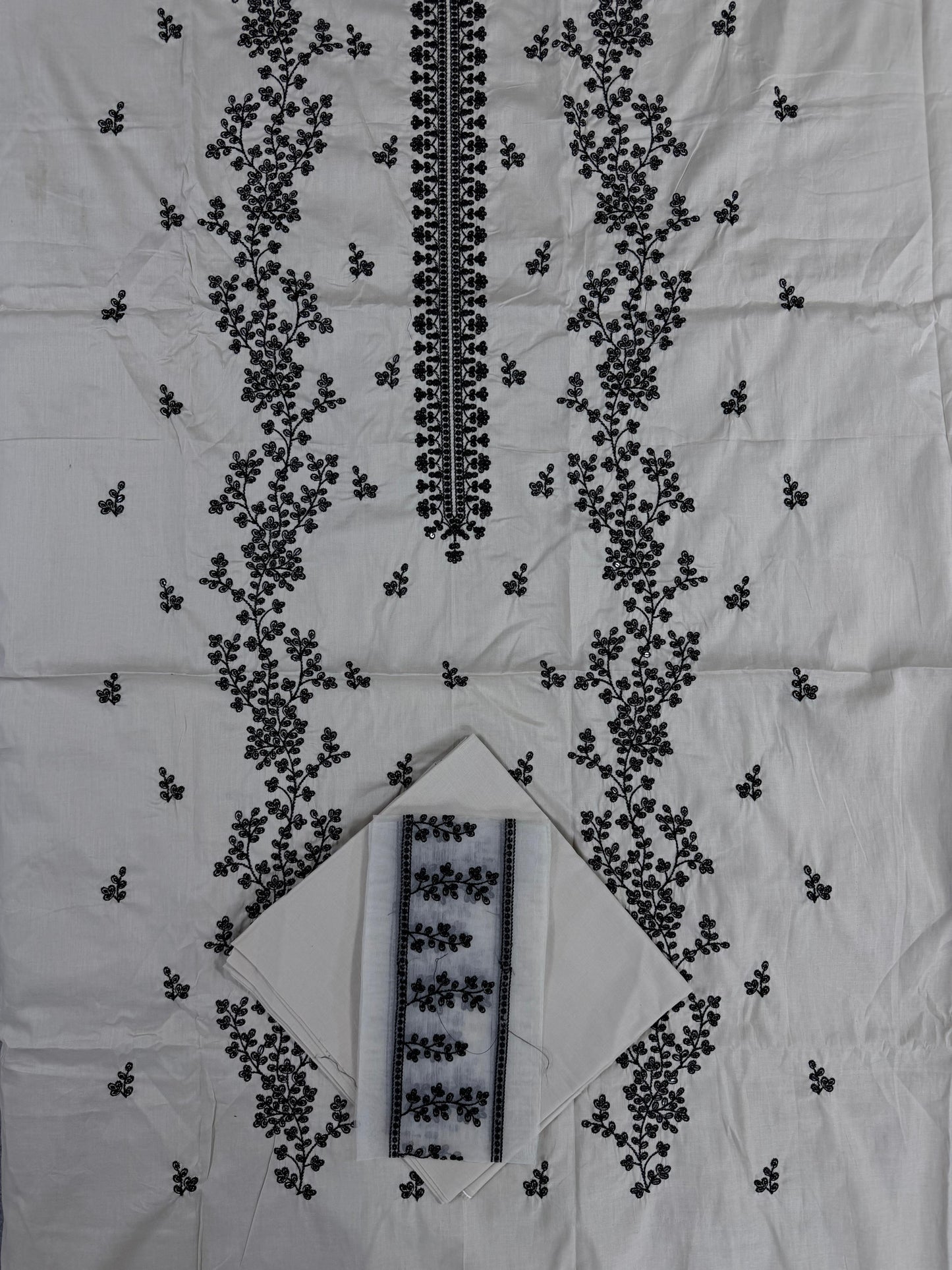 ๐ฉต Saqafat Grey โ 100% Original 2PC Embroidered Unstitched Lawn ๐ธVol - 2