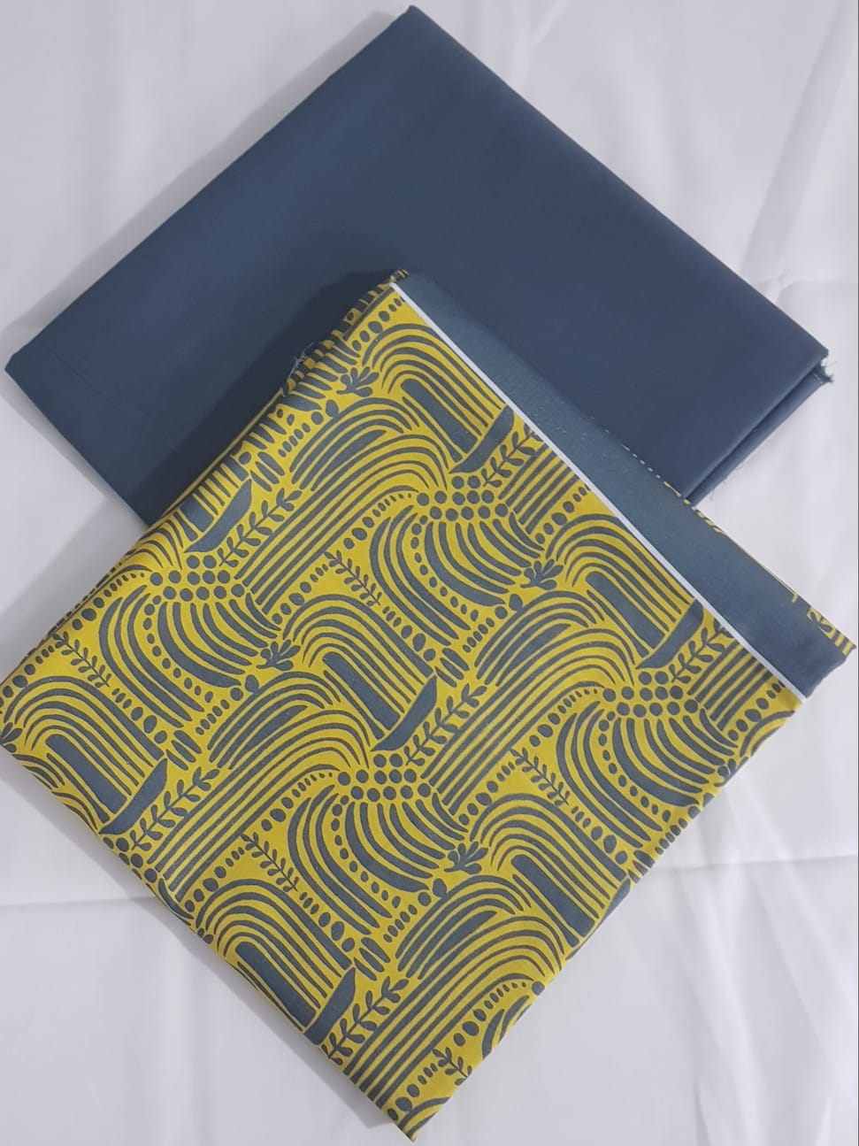 🧣 Alkaram 100% Original 2-Piece Collection by Alkaram Textile ❄️