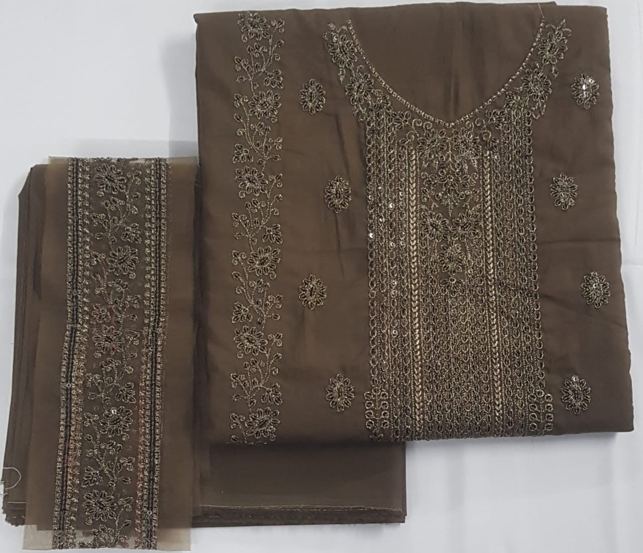 🩵 Saqafat – 100% Original 2PC With Zari Embroidered Lawn 🌸