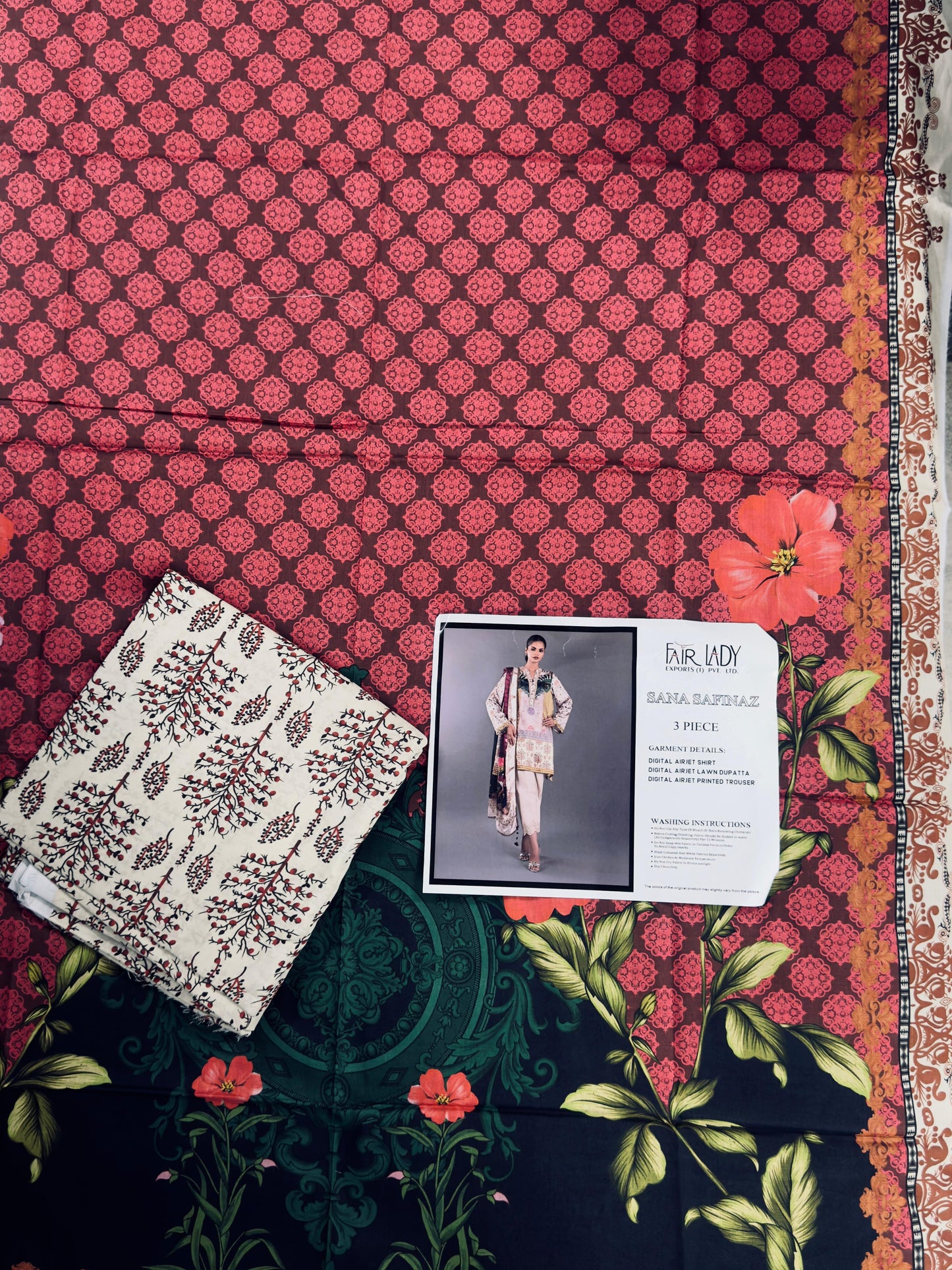 Sana Safinaz Lawn Unstitched 3 Pieces ❤️🔥