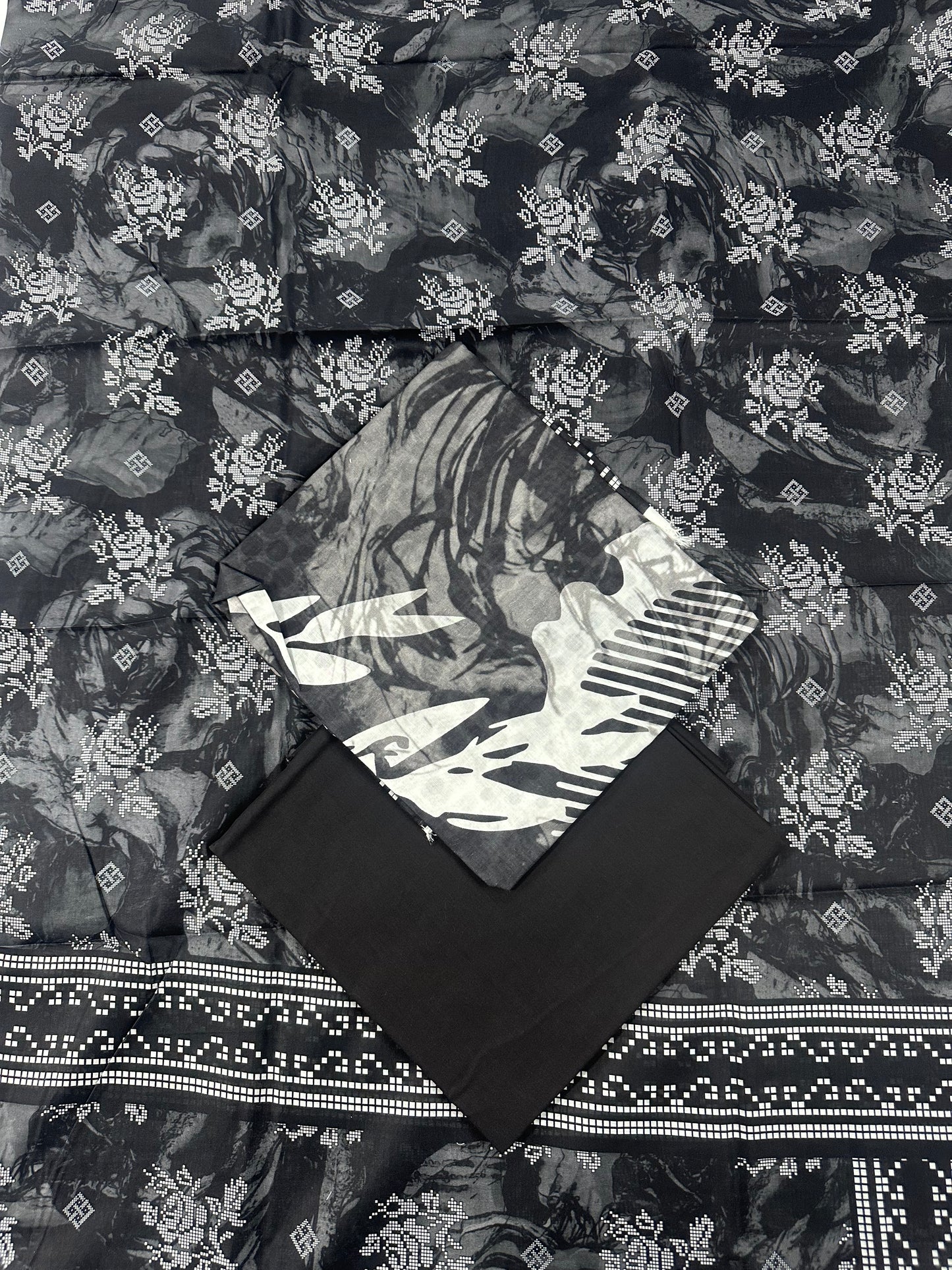 Salitex New Year Sale 100% Original Lawn ❤️