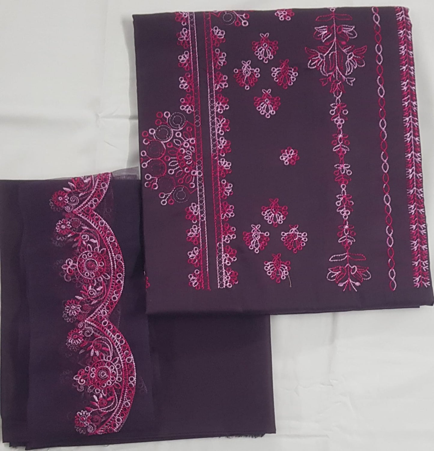 🩵 Saqafat – 100% Original 2PC Embroidered Lawn 🌸