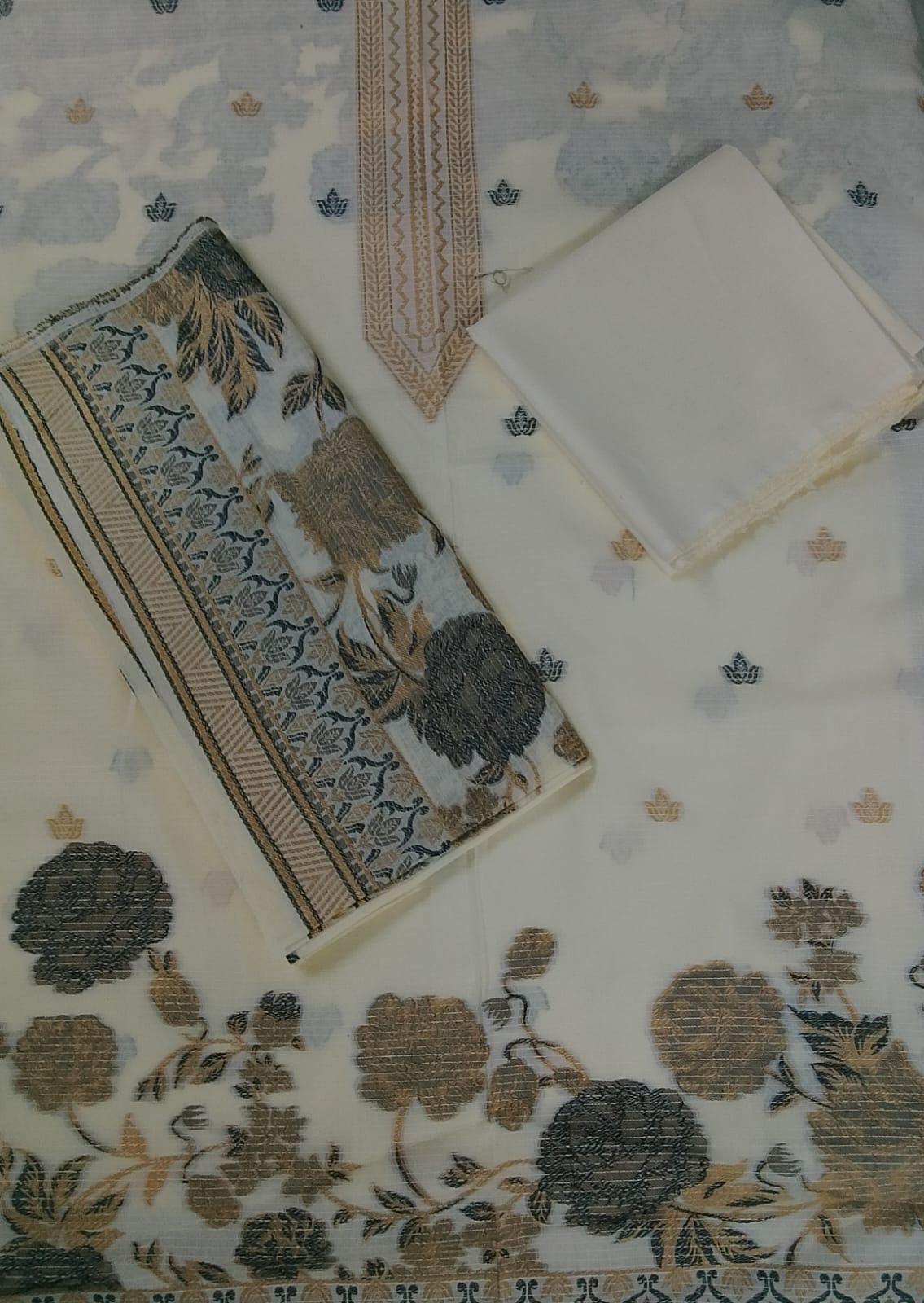 ✨ Zellbury Unstitched Jacquard 3-Piece Collection ✨