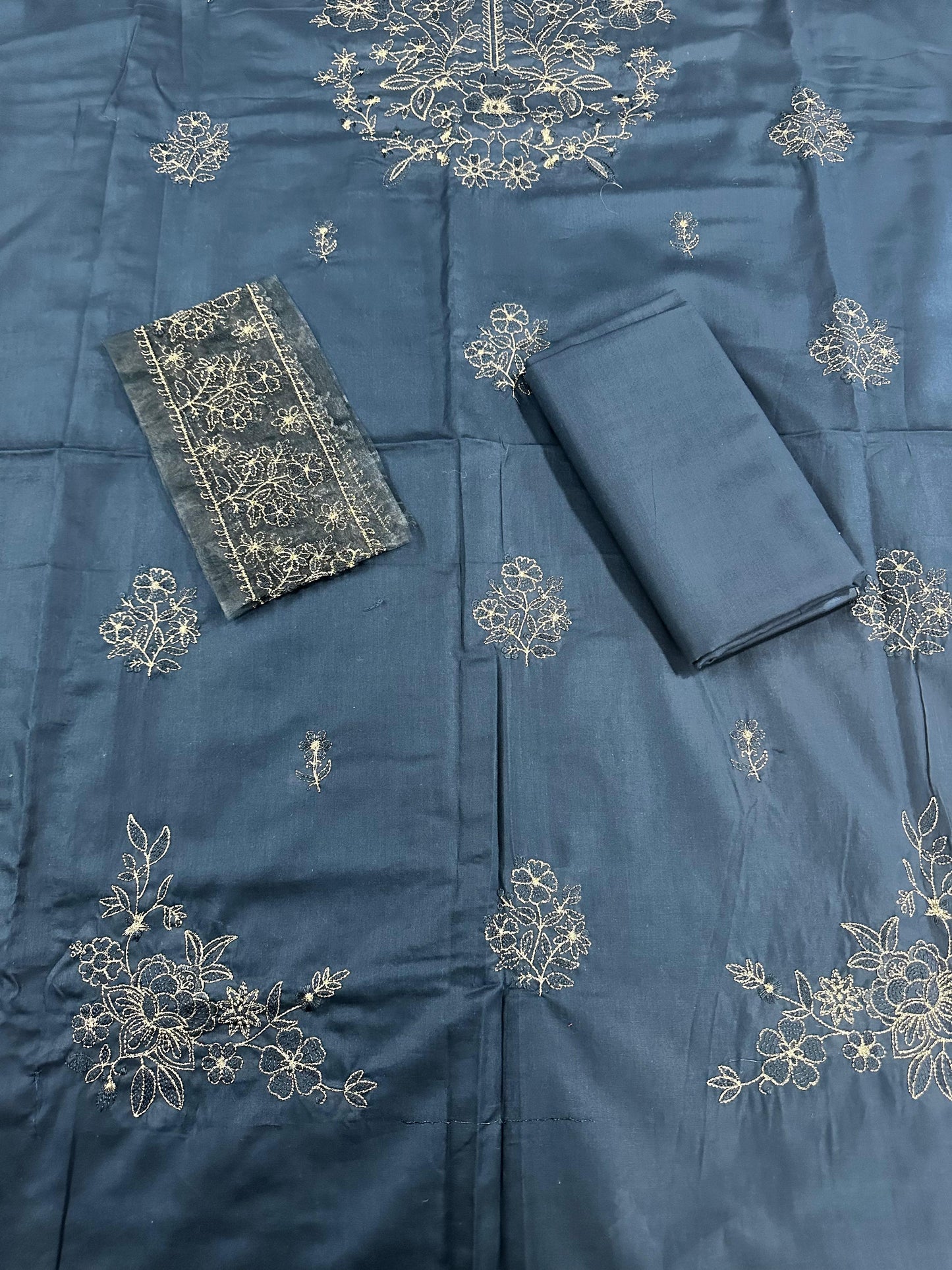 🩵 Saqafat – 100% Original 2PC With Embroidered Lawn 🌸