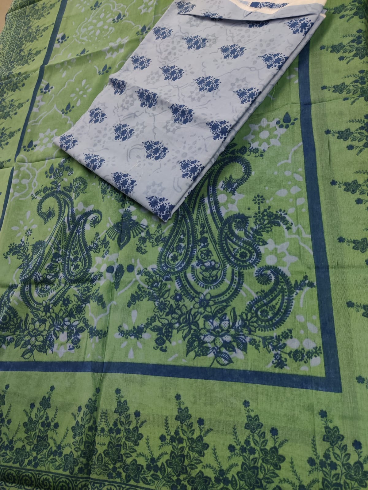 🌟 Abrish 🌟 2 Pieces S+D
🎨 Digital Printed Cambric Collection 🎨