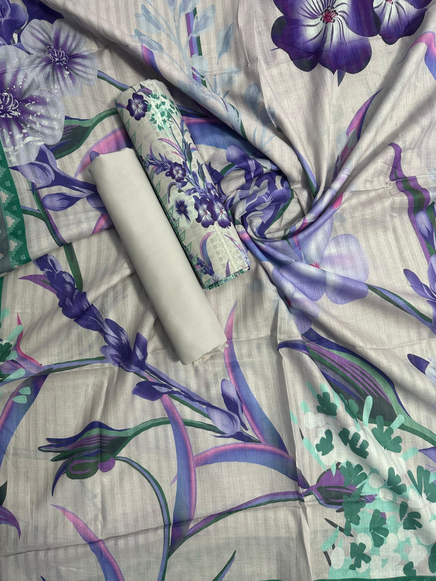 ZAMAN D-01 PRINTED UNSTITCHED 3PCS COLLECTION