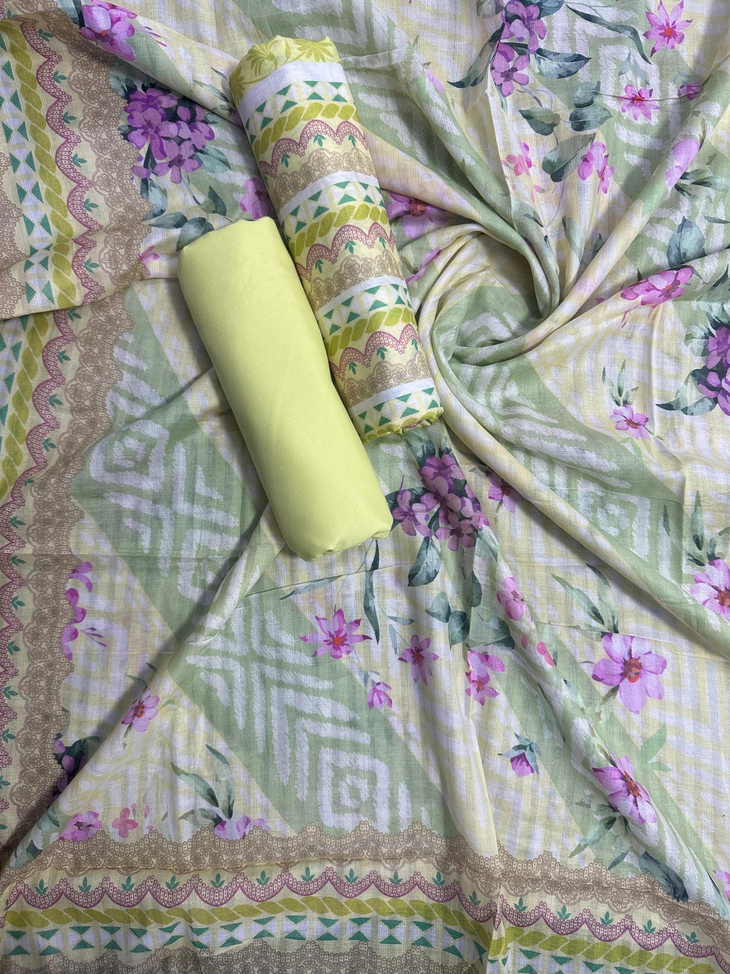 ZAMAN D-27 PRINTED UNSTITCHED 3PCS COLLECTION