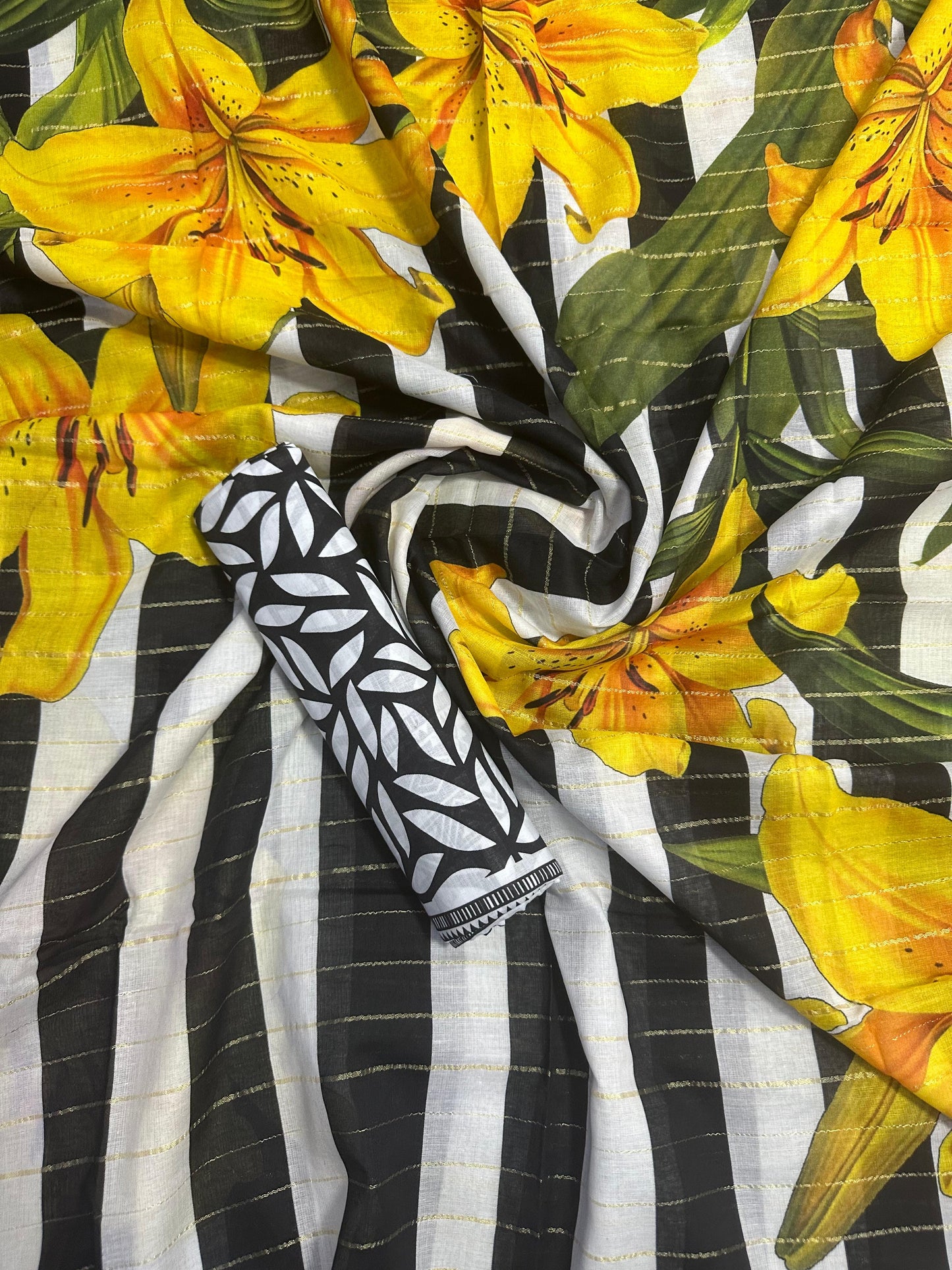 Pure Lawn D-18 (S+D) 2PCs Unstitched Collection