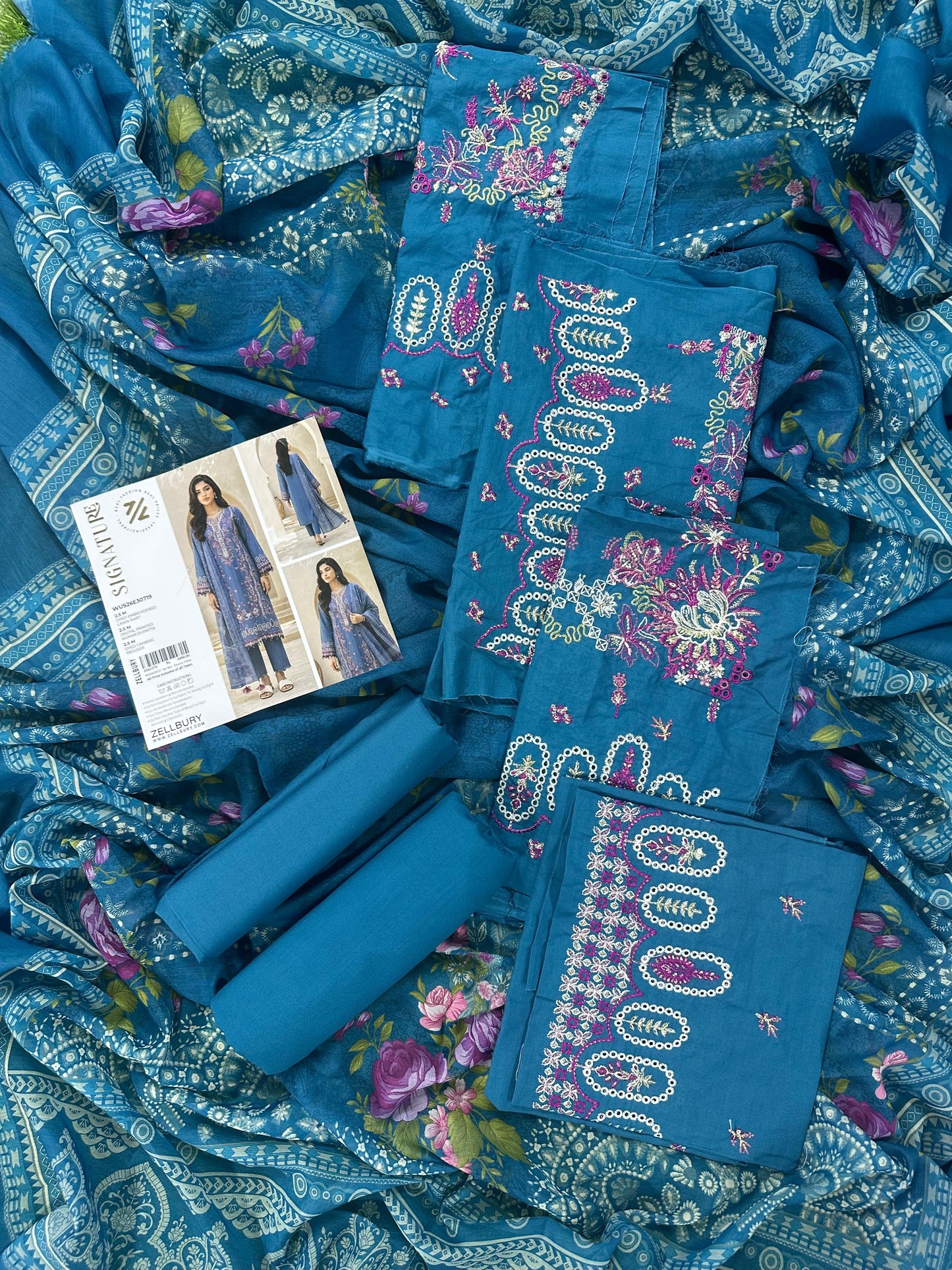 Zellbury Signature Unstitched 3PCs Collection D-C:- WUS26E30719