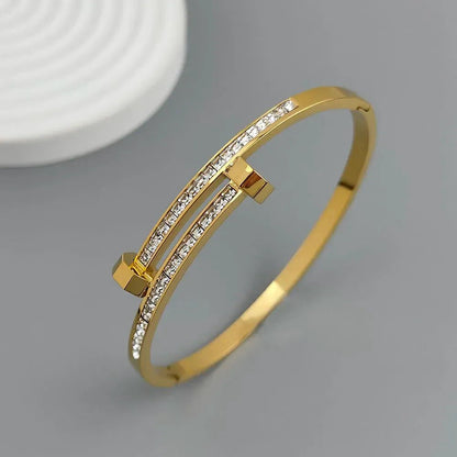 Stainless steel Luxury Zircon handcuff✨️♥️